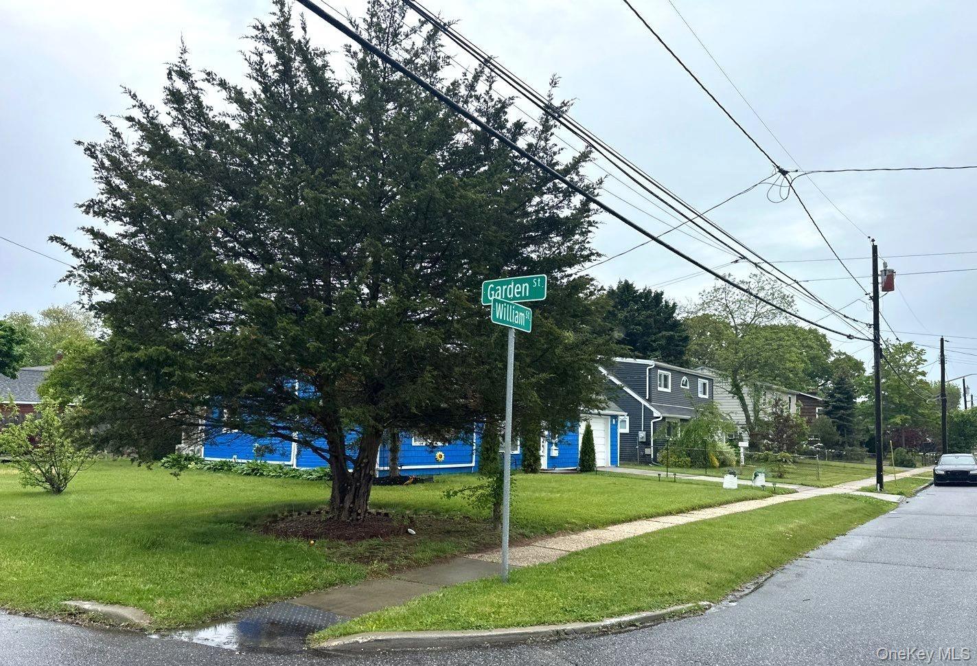 Single Family William Street  Suffolk County, NY 11726, MLS-1003454-4