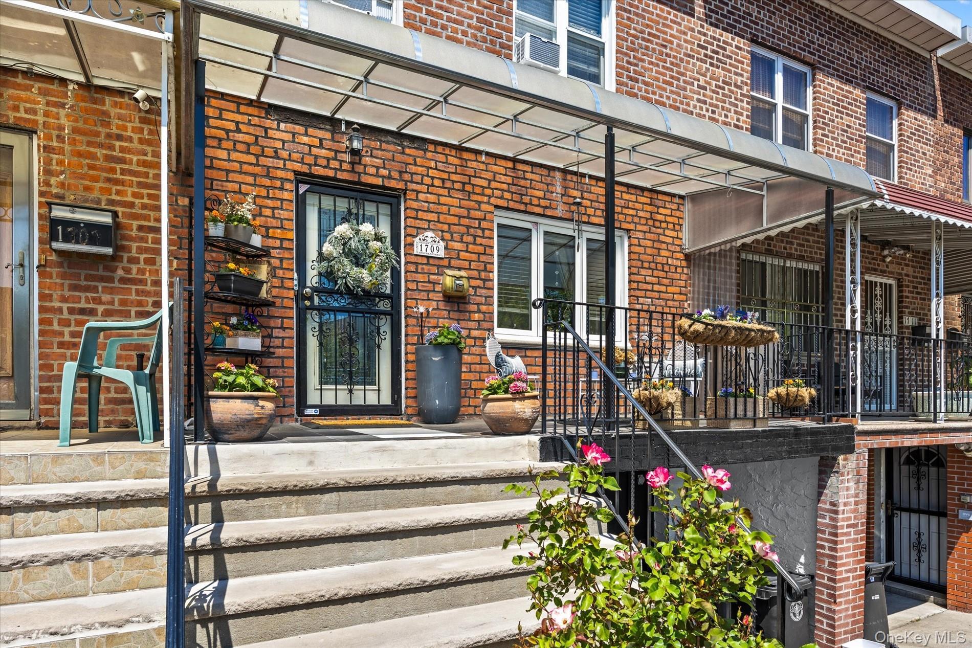 Single Family Starr Street Queens, NY 11385, MLS-1003460-2