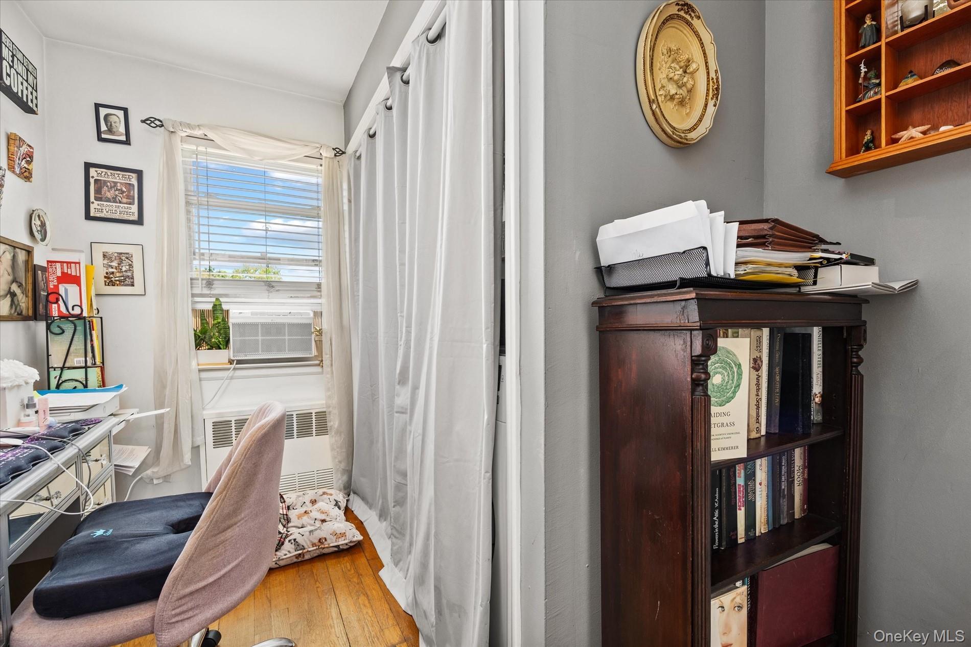 Single Family Starr Street Queens, NY 11385, MLS-1003460-21