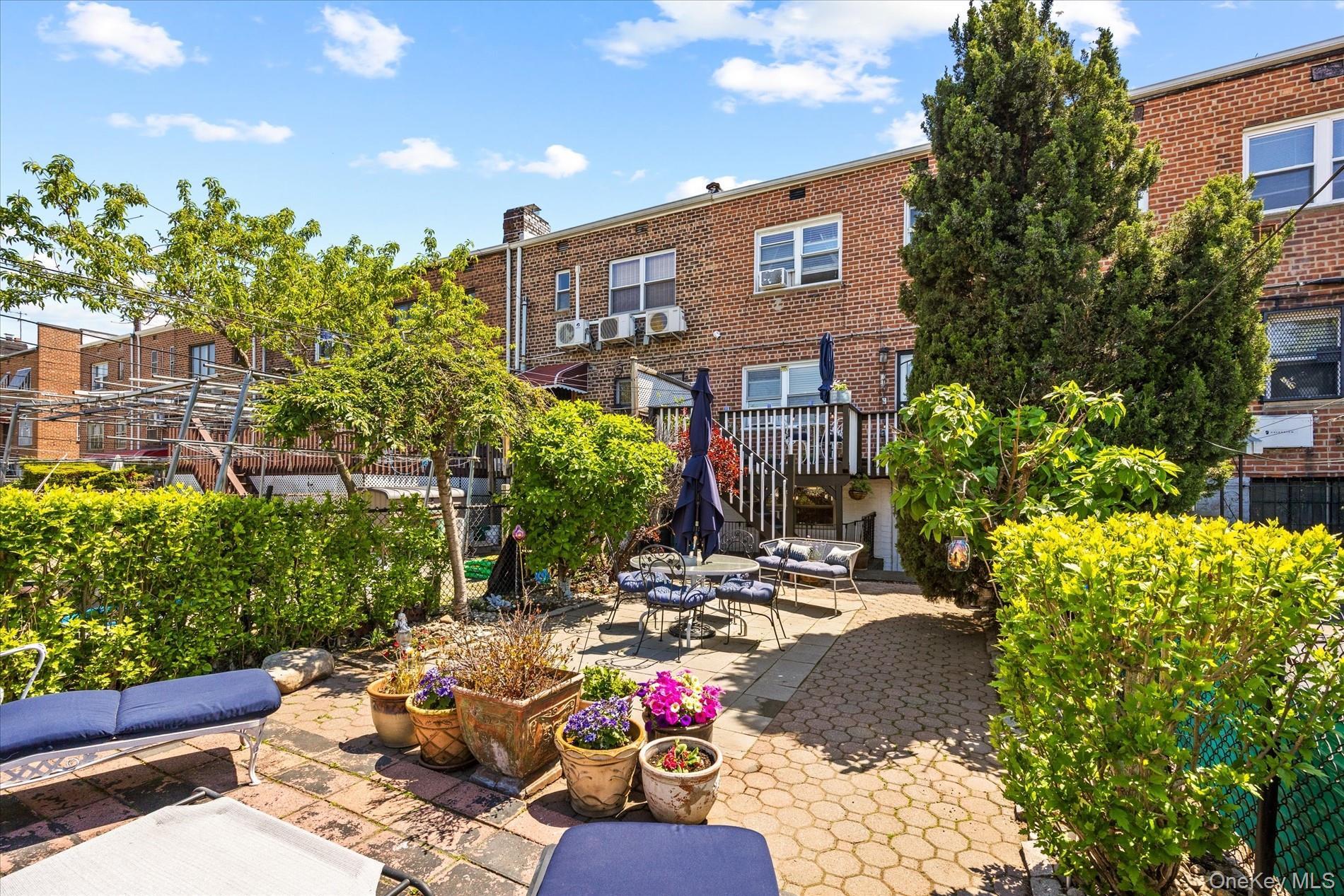Single Family Starr Street Queens, NY 11385, MLS-1003460-25