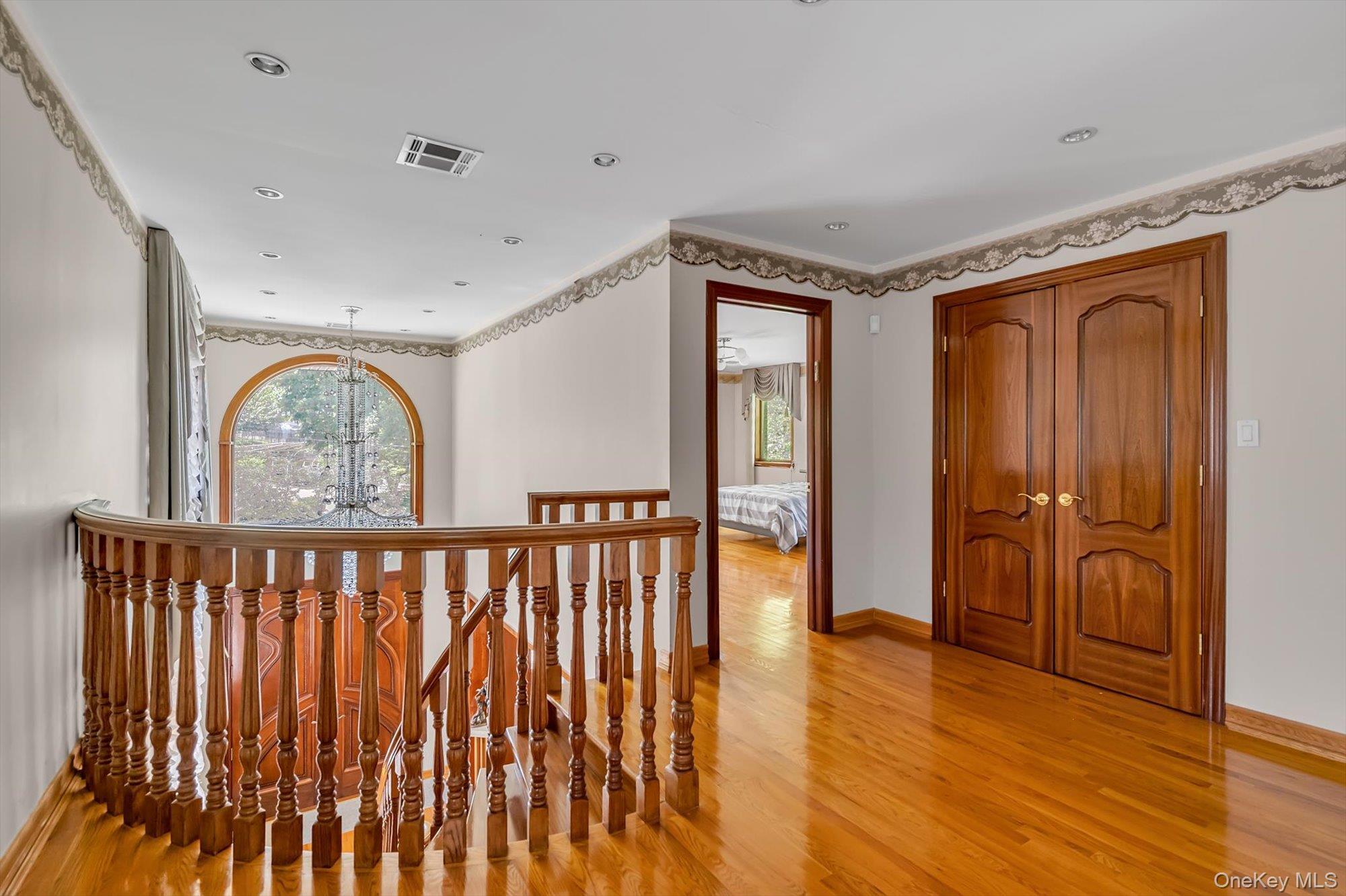 Single Family Aberdeen Road Queens, NY 11432, MLS-1003462-12