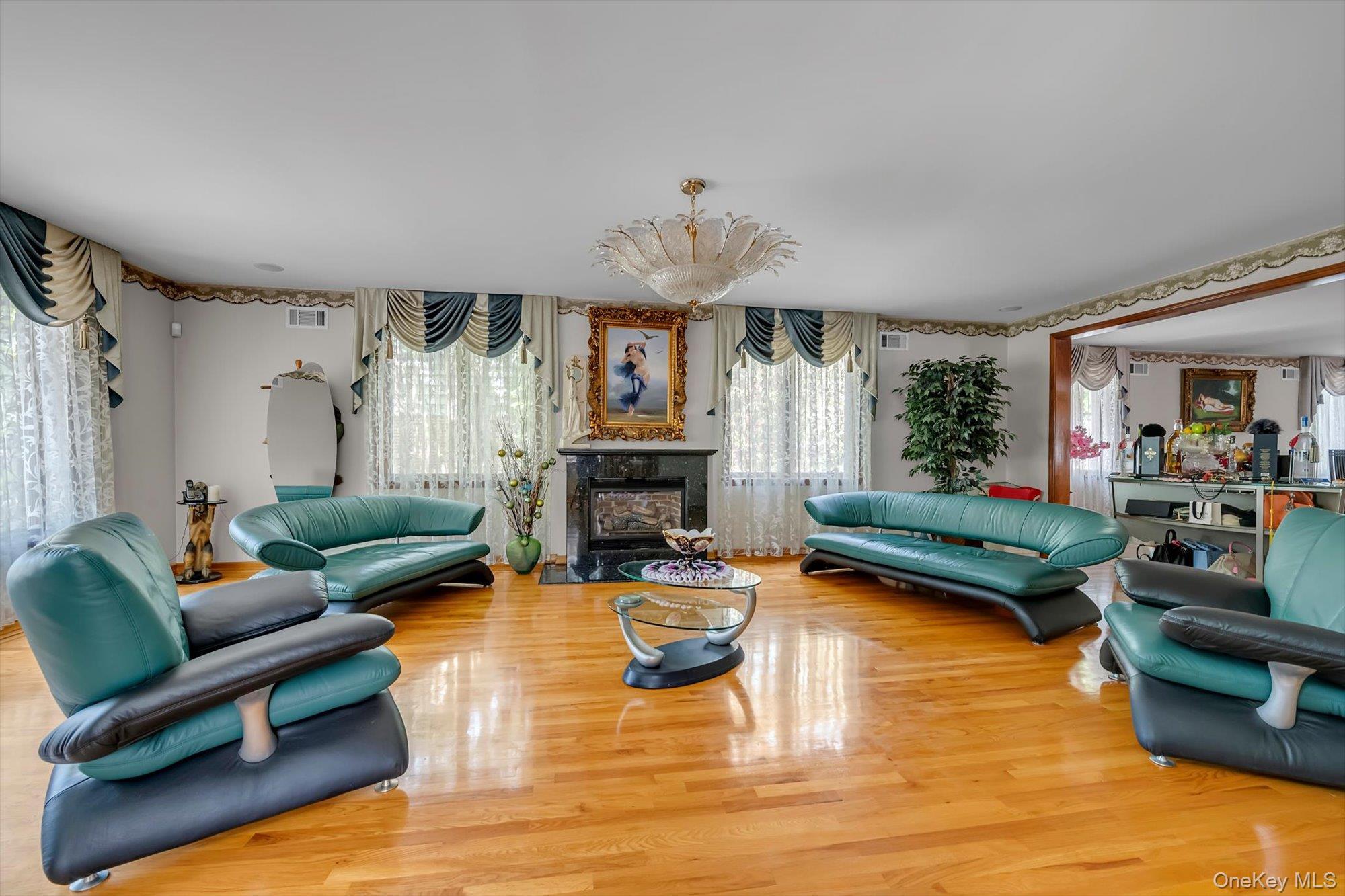 Single Family Aberdeen Road Queens, NY 11432, MLS-1003462-5