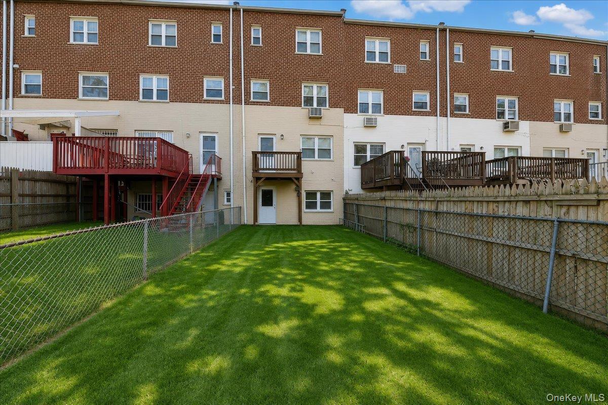 Single Family Seymour Bronx, NY 10469, MLS-1003475-2