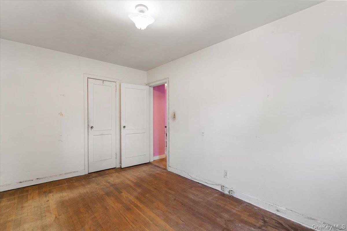 Single Family 251st  Queens, NY 11426, MLS-1003542-16