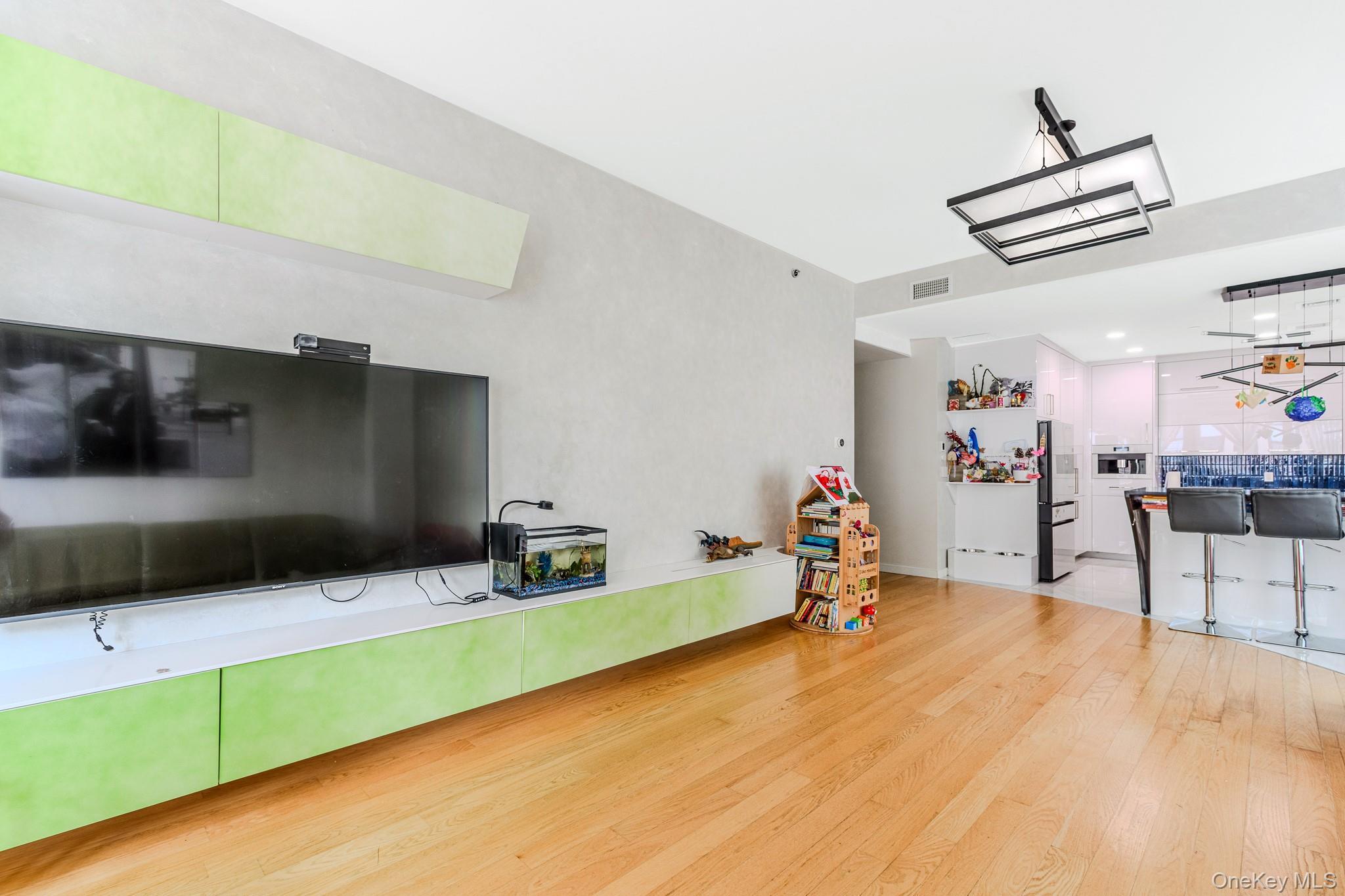 Condo End  Brooklyn, NY 11235, MLS-1003543-4