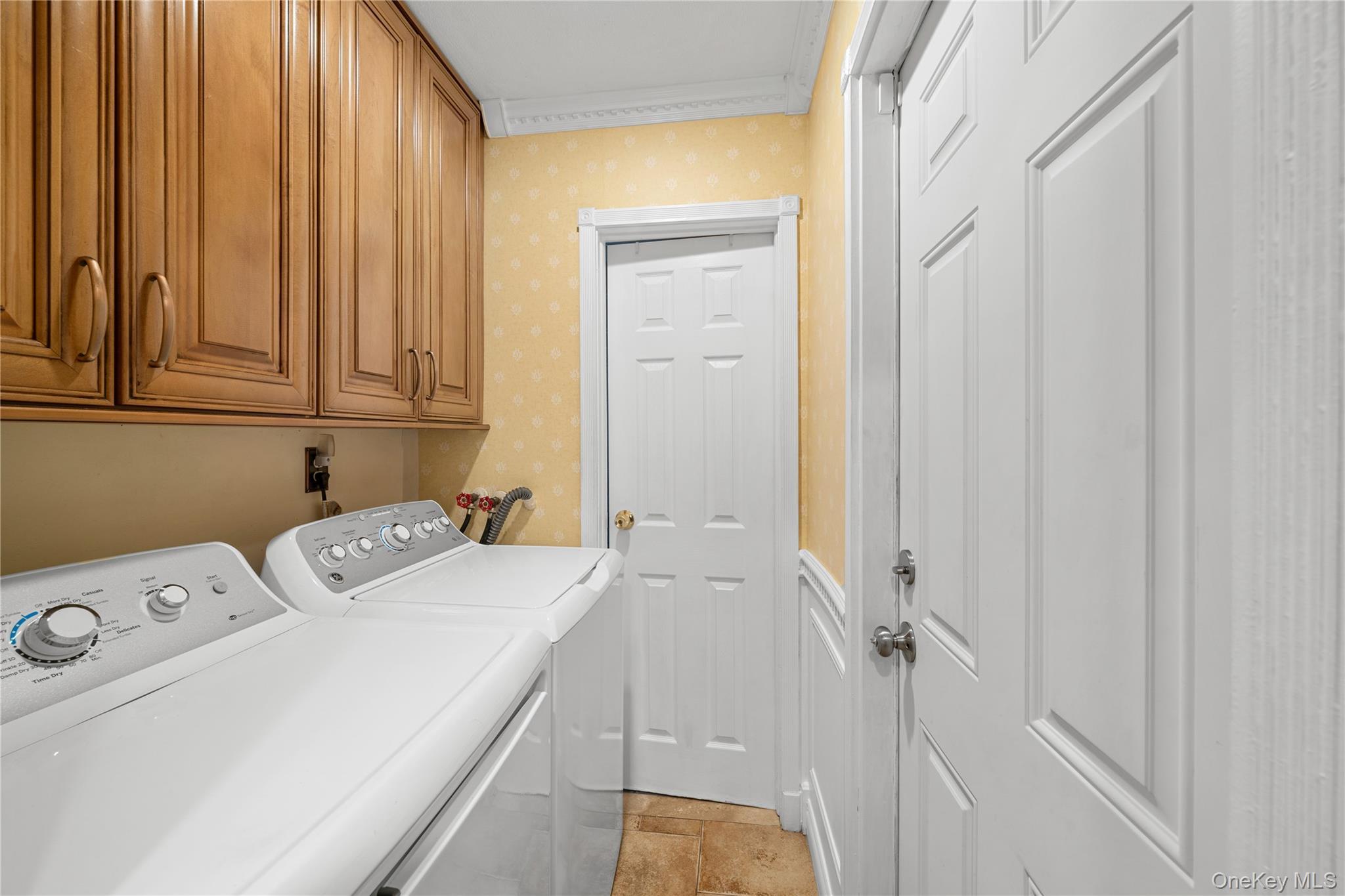 Single Family Jarvin Road  Suffolk County, NY 11776, MLS-1003555-19