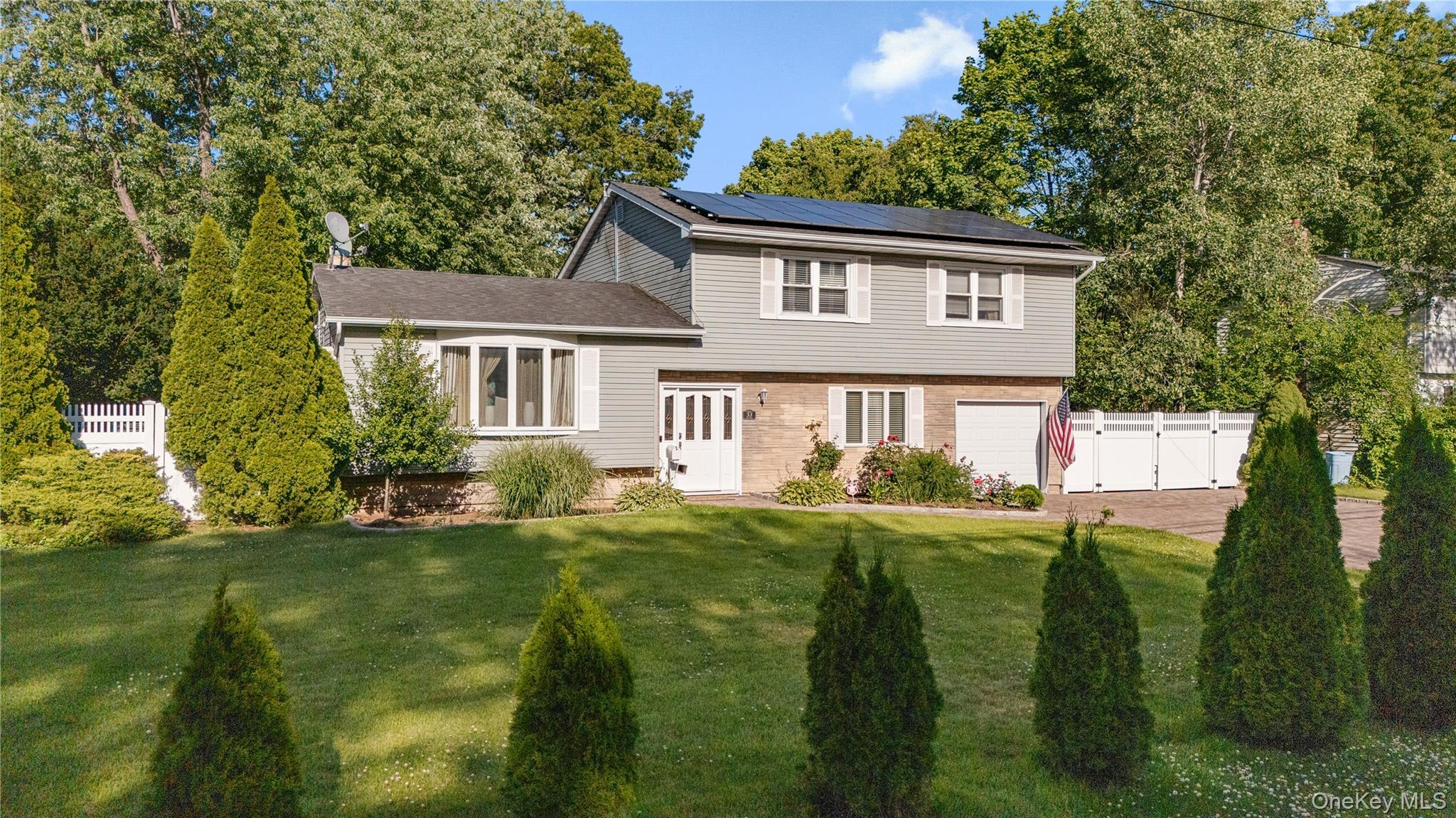 Single Family Jarvin Road  Suffolk County, NY 11776, MLS-1003555-3