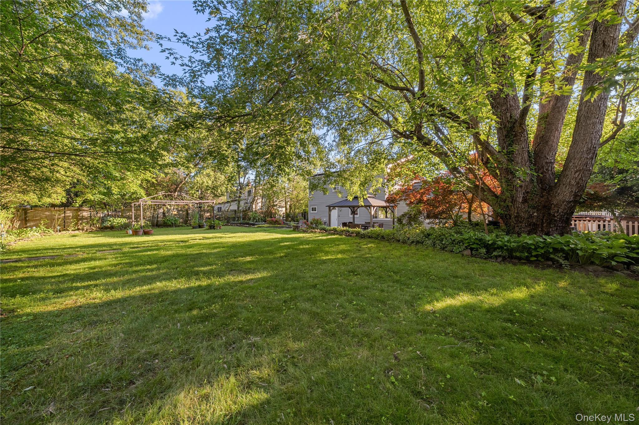 Single Family Jarvin Road  Suffolk County, NY 11776, MLS-1003555-43