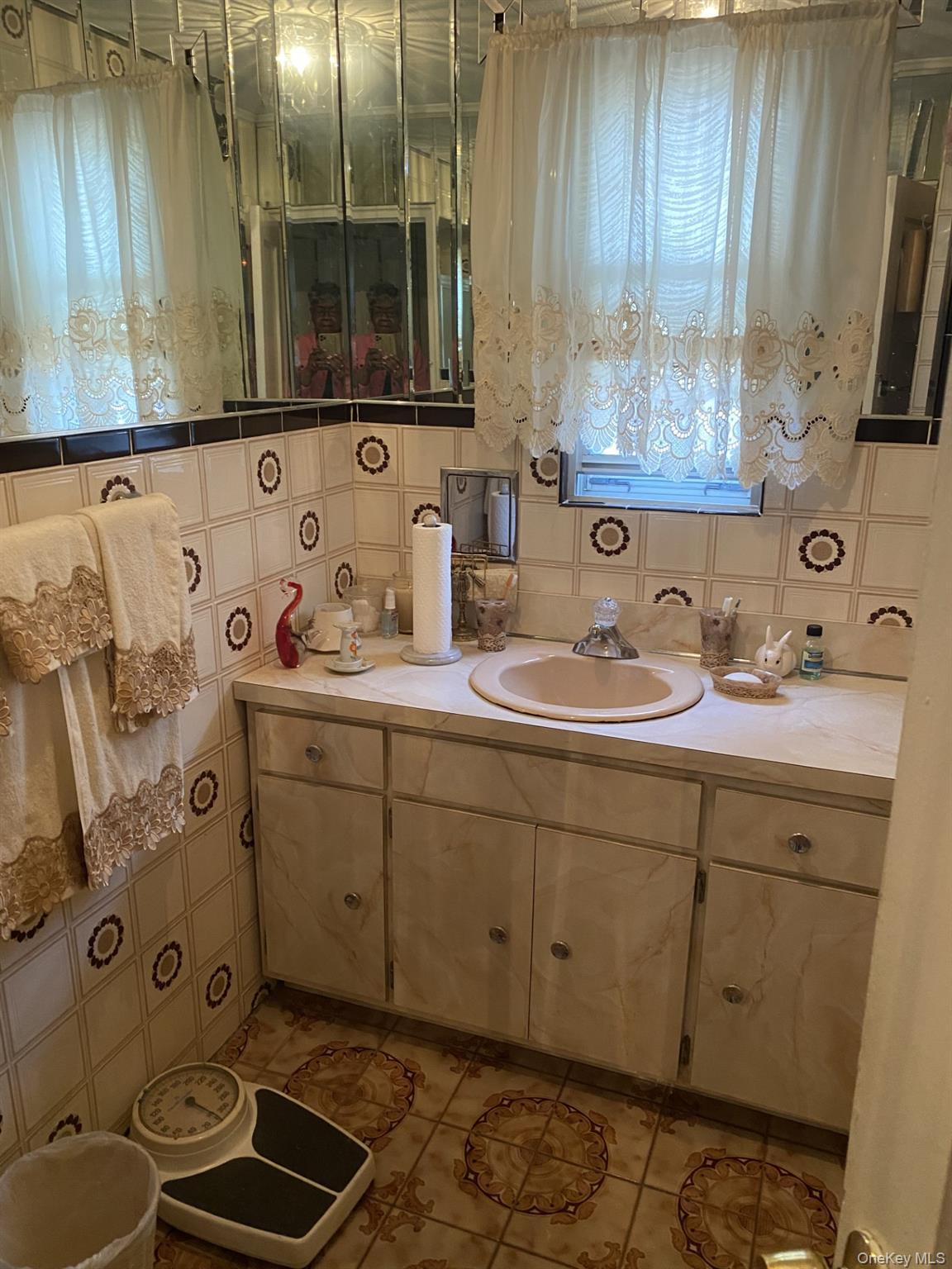 Single Family Francis Lewis Queens, NY 11413, MLS-1003571-11