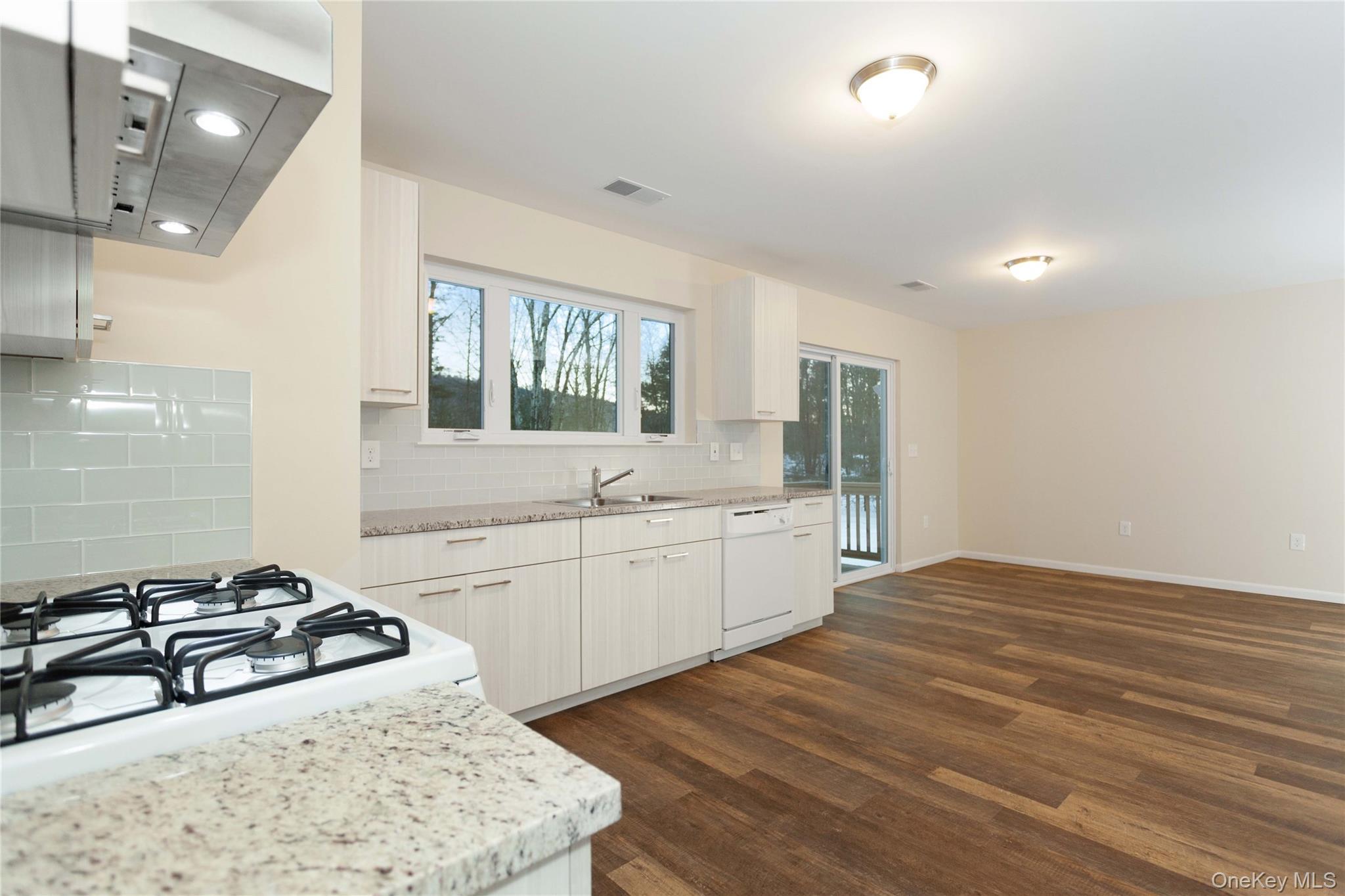 Single Family Airport Road Orange County, NY 12746, MLS-1003578-15