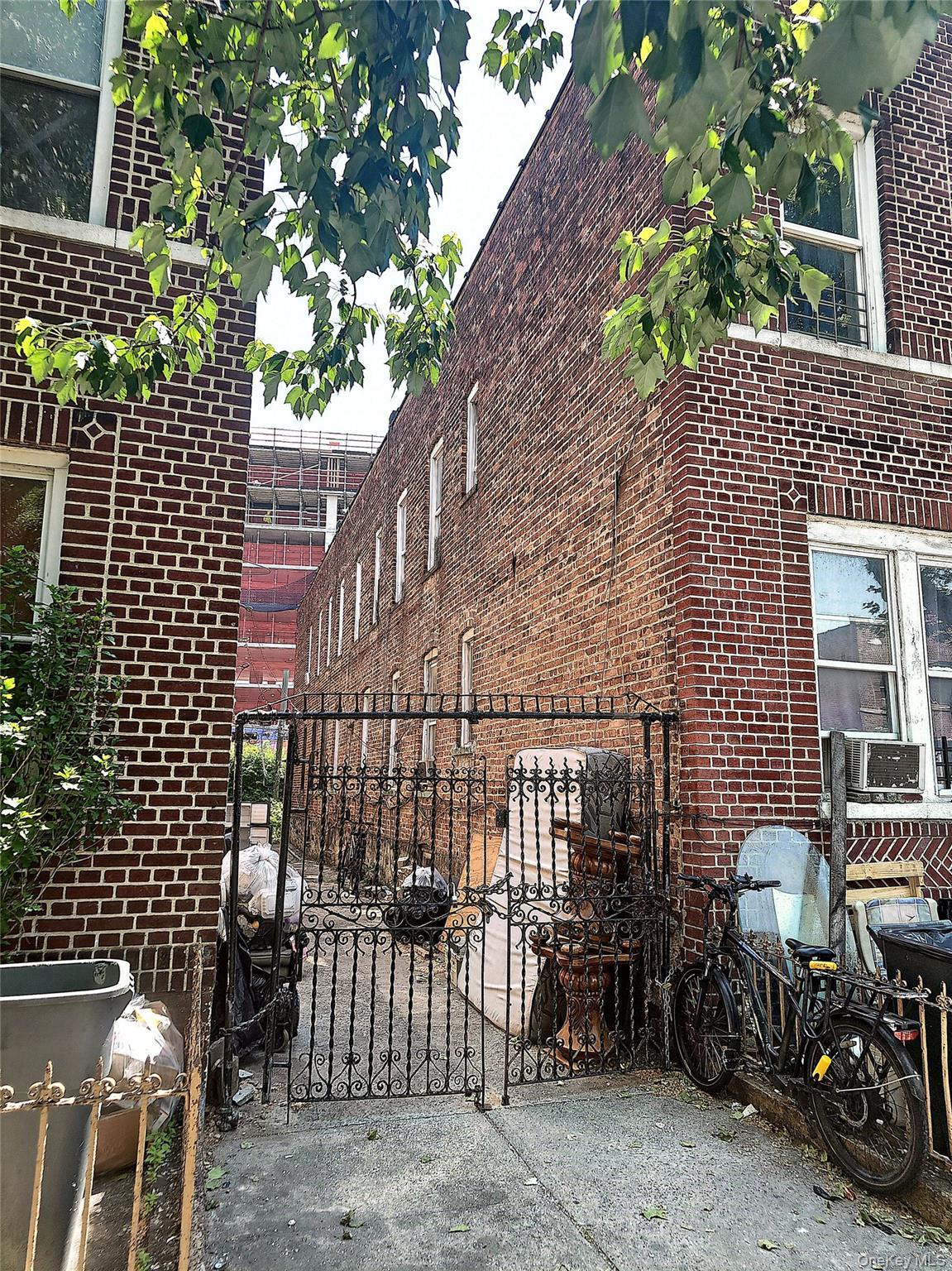 Single Family Longfellow  Bronx, NY 10459, MLS-1003585-2