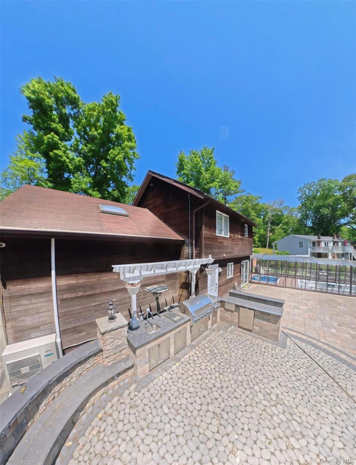 Single Family Warner Road Suffolk County, NY 11743, MLS-1003609-35