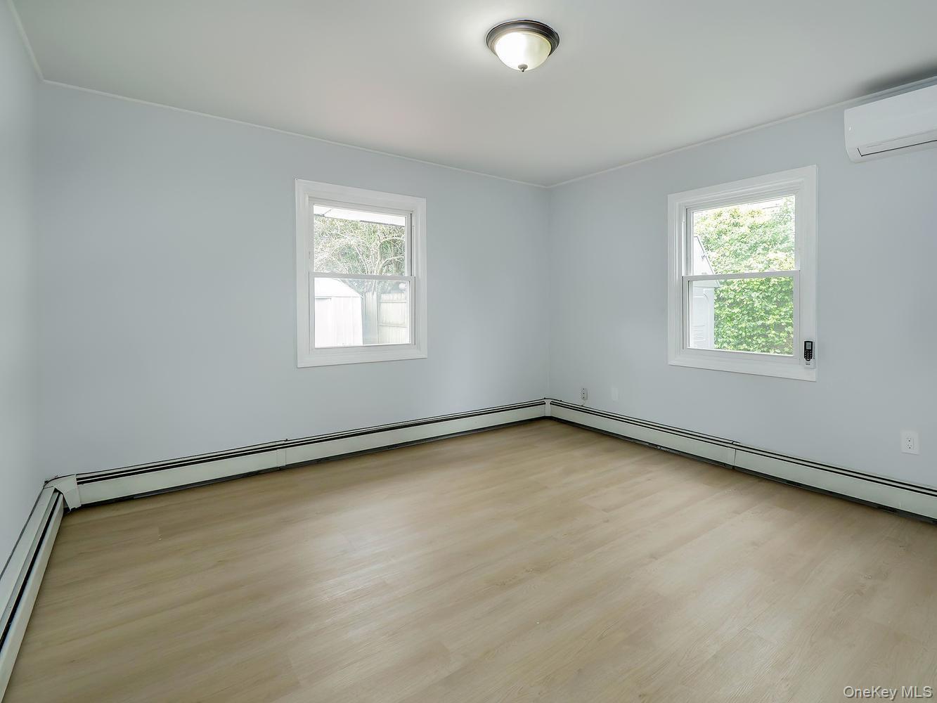 Single Family Kingfisher Nassau County, NY 11756, MLS-1003615-10