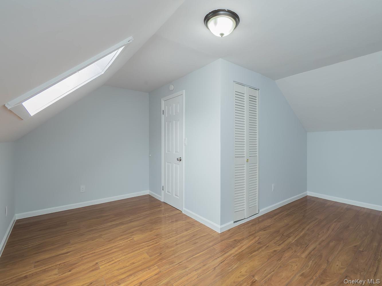 Single Family Kingfisher Nassau County, NY 11756, MLS-1003615-12