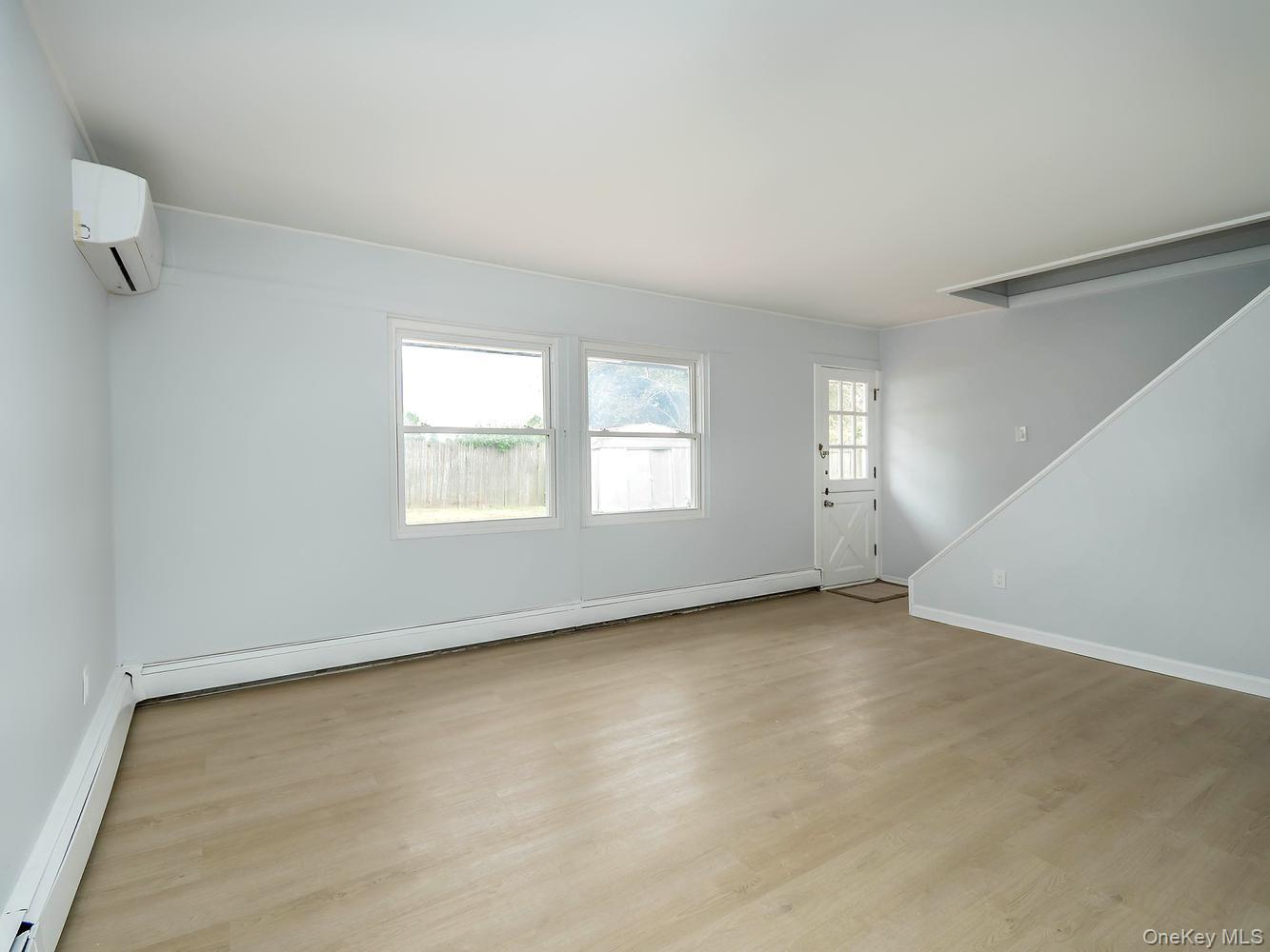 Single Family Kingfisher Nassau County, NY 11756, MLS-1003615-7