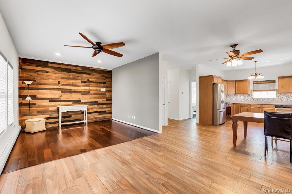 Single Family Lincoln Avenue  Suffolk County, NY 11752, MLS-1003628-4