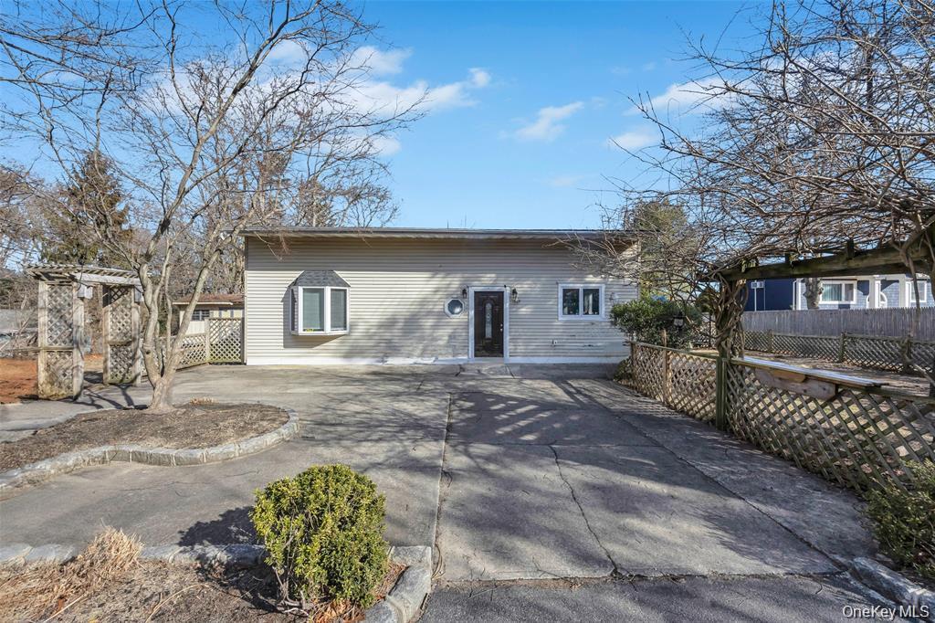 Single Family Traction Boulevard Suffolk County, NY 11772, MLS-1003678-2