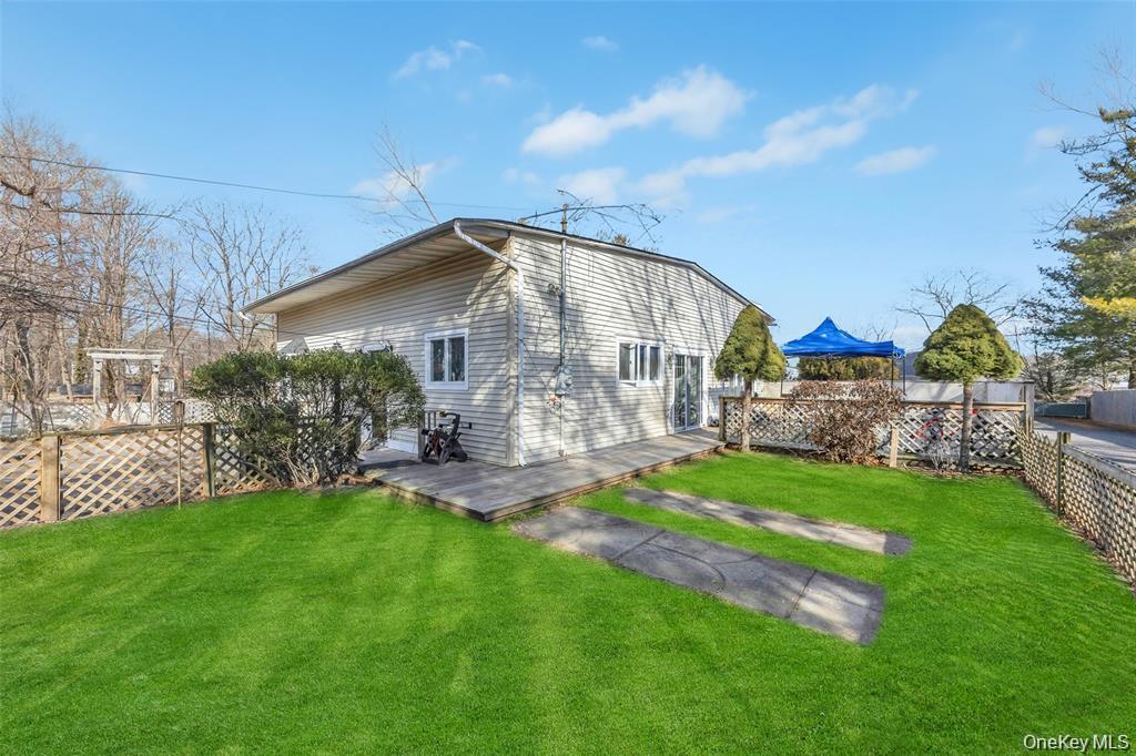 Single Family Traction Boulevard Suffolk County, NY 11772, MLS-1003678-4