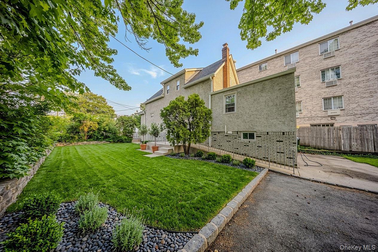 Single Family Miles Bronx, NY 10465, MLS-1003681-18