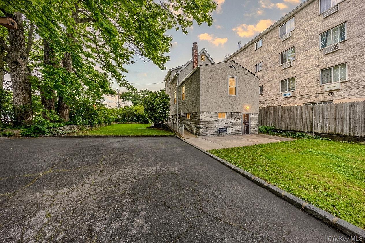 Single Family Miles Bronx, NY 10465, MLS-1003681-19