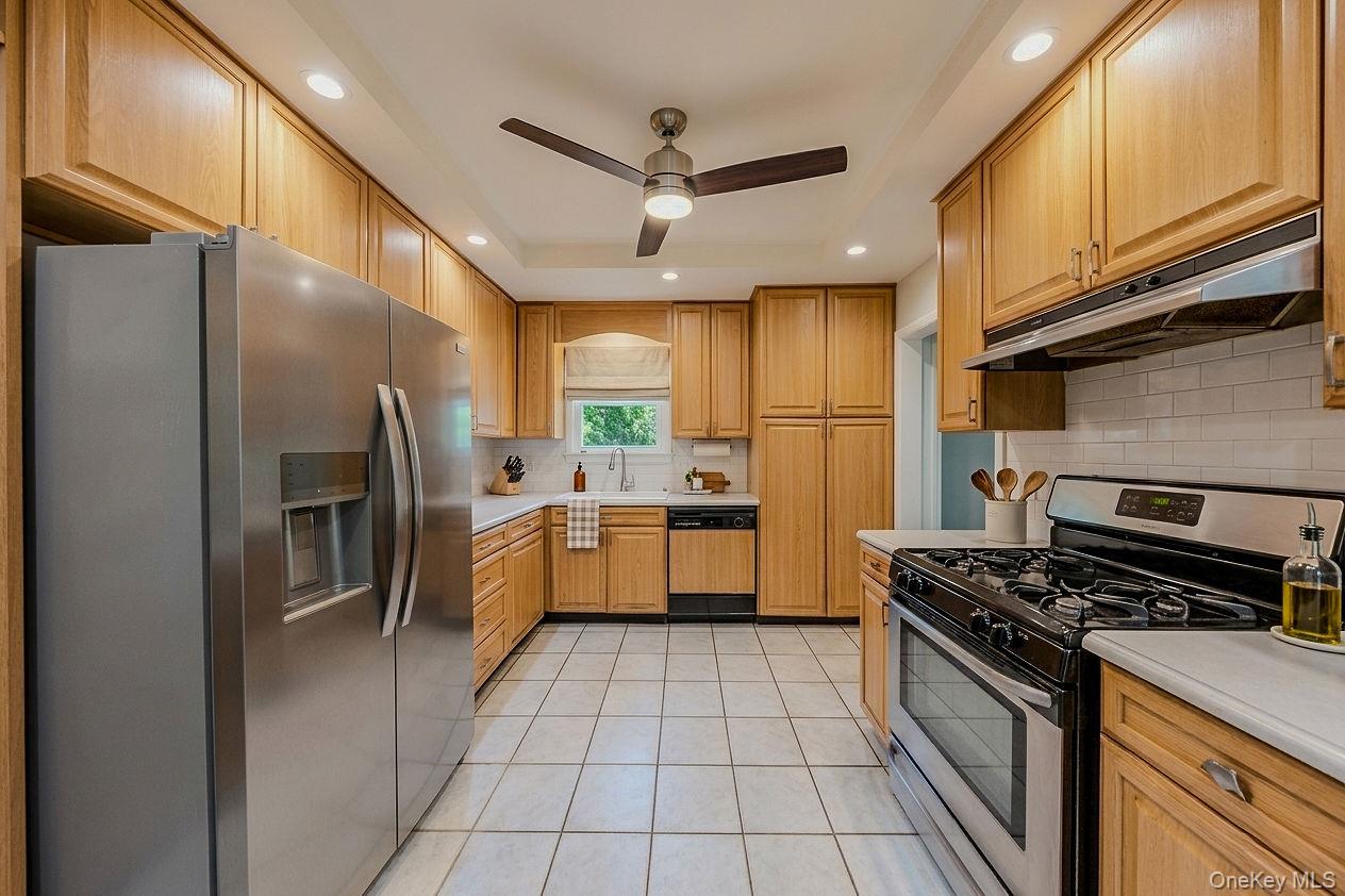 Single Family Miles Bronx, NY 10465, MLS-1003681-7