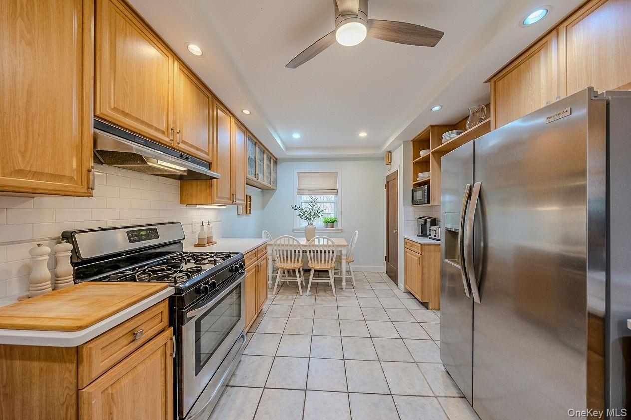 Single Family Miles Bronx, NY 10465, MLS-1003681-9