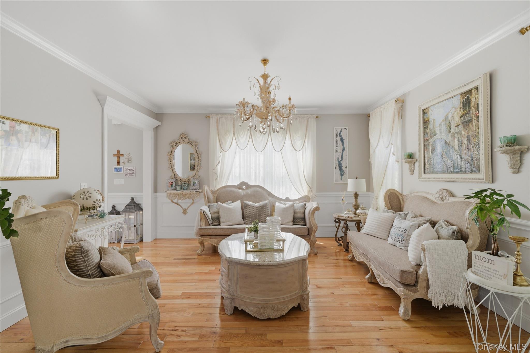 Single Family Davison Place  Nassau County, NY 11570, MLS-1003709-15