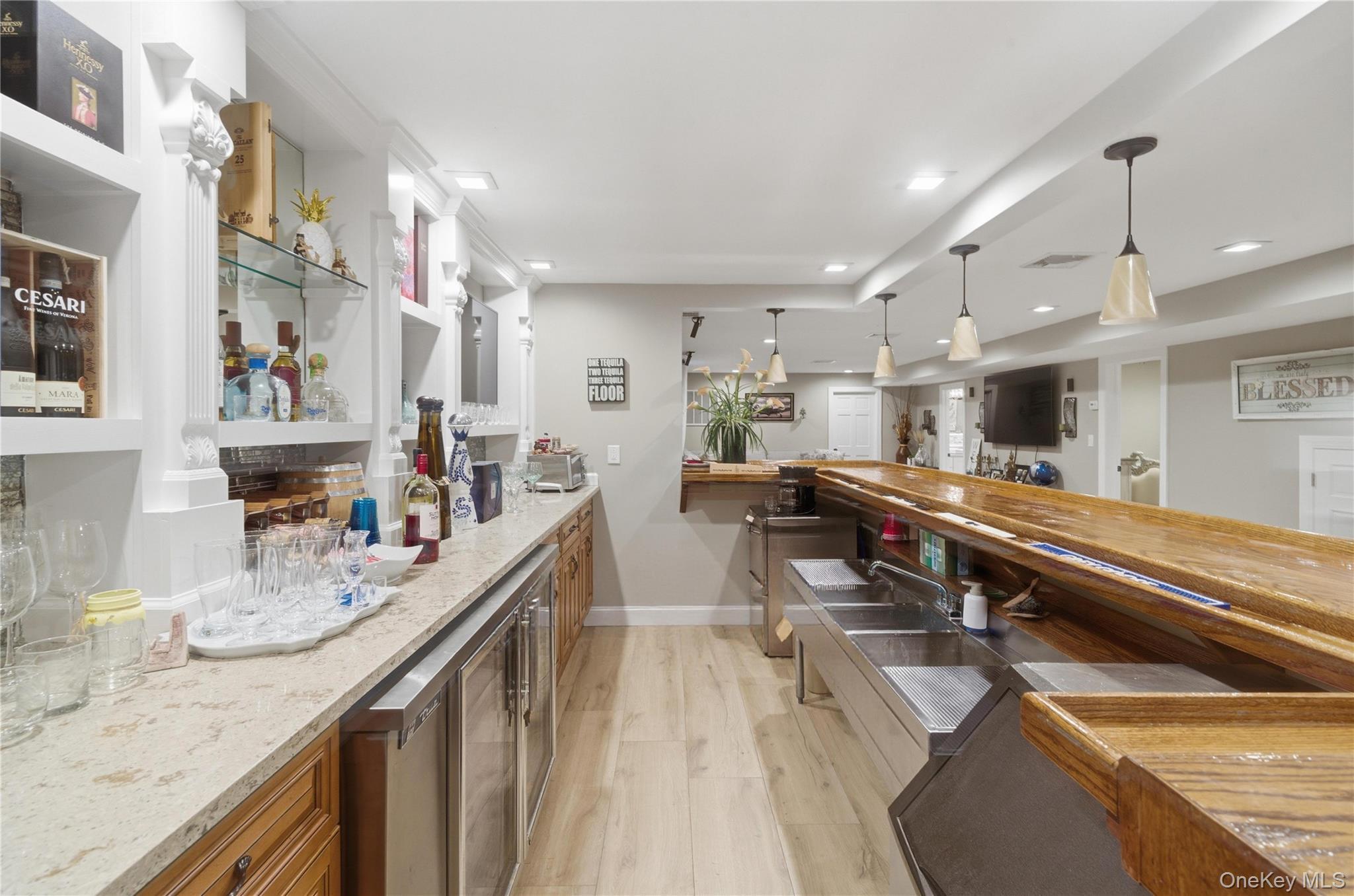 Single Family Davison Place  Nassau County, NY 11570, MLS-1003709-29