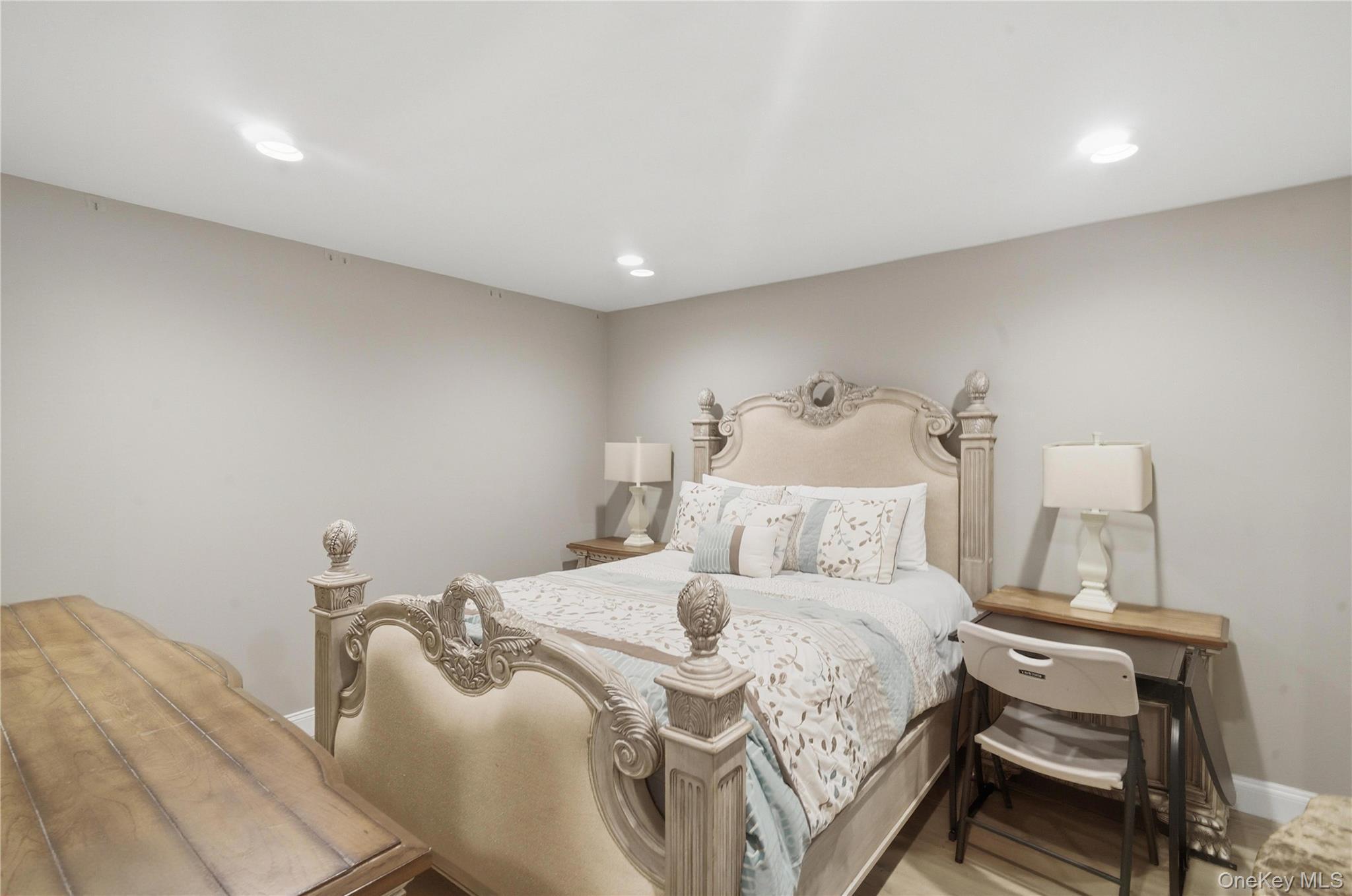 Single Family Davison Place  Nassau County, NY 11570, MLS-1003709-32