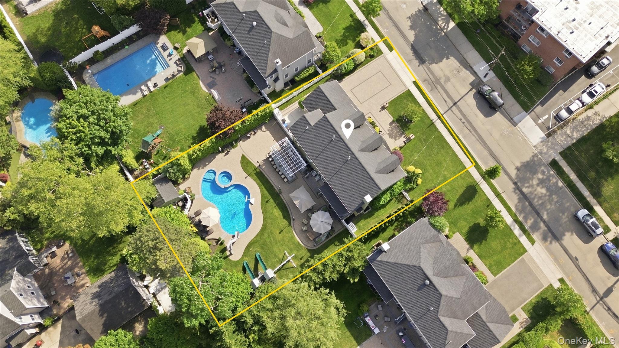 Single Family Davison Place  Nassau County, NY 11570, MLS-1003709-46