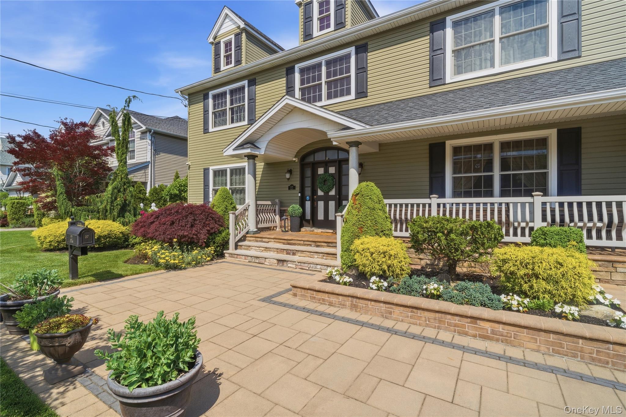 Single Family Davison Place  Nassau County, NY 11570, MLS-1003709-7