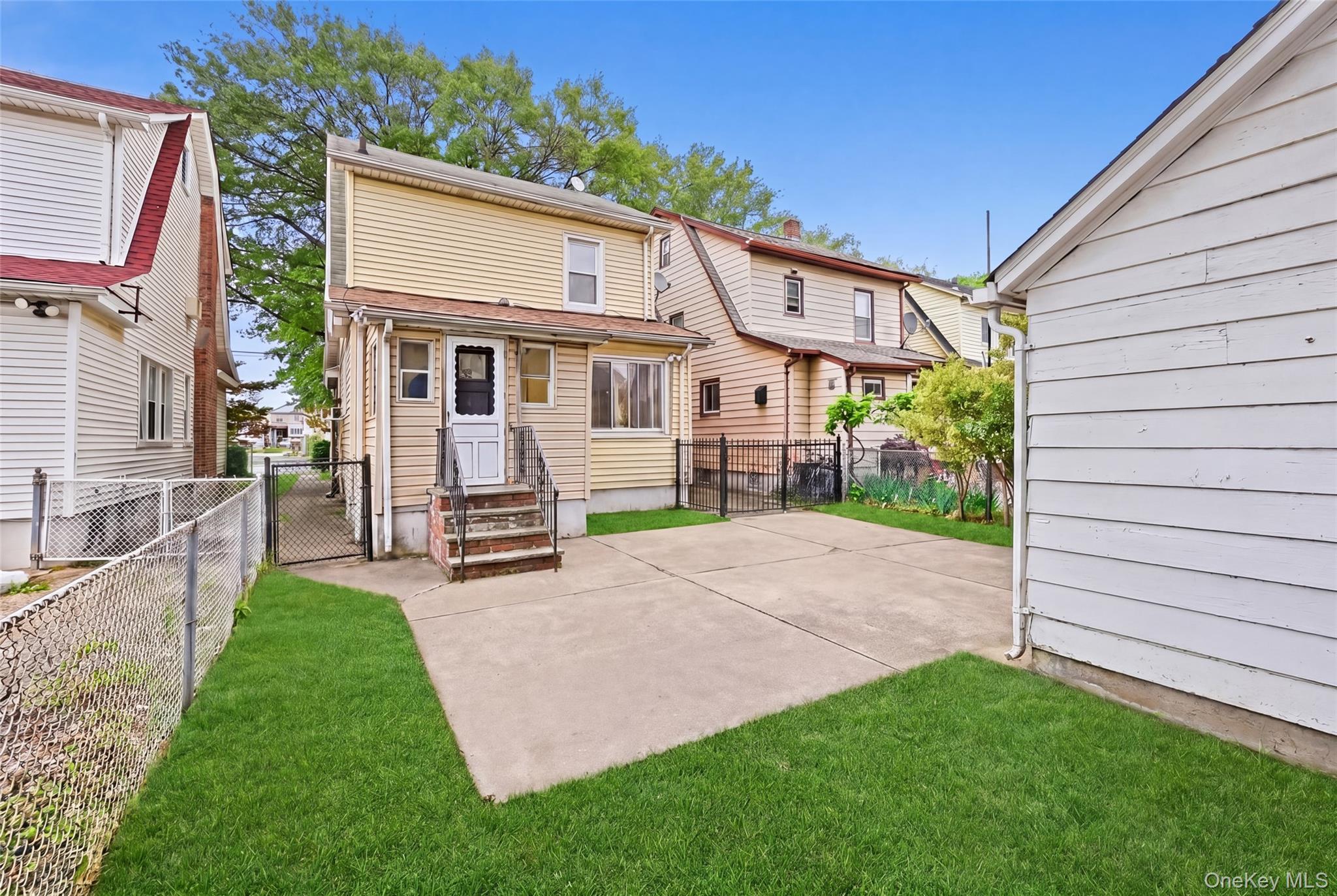 Single Family Springfield Queens, NY 11428, MLS-1003739-2