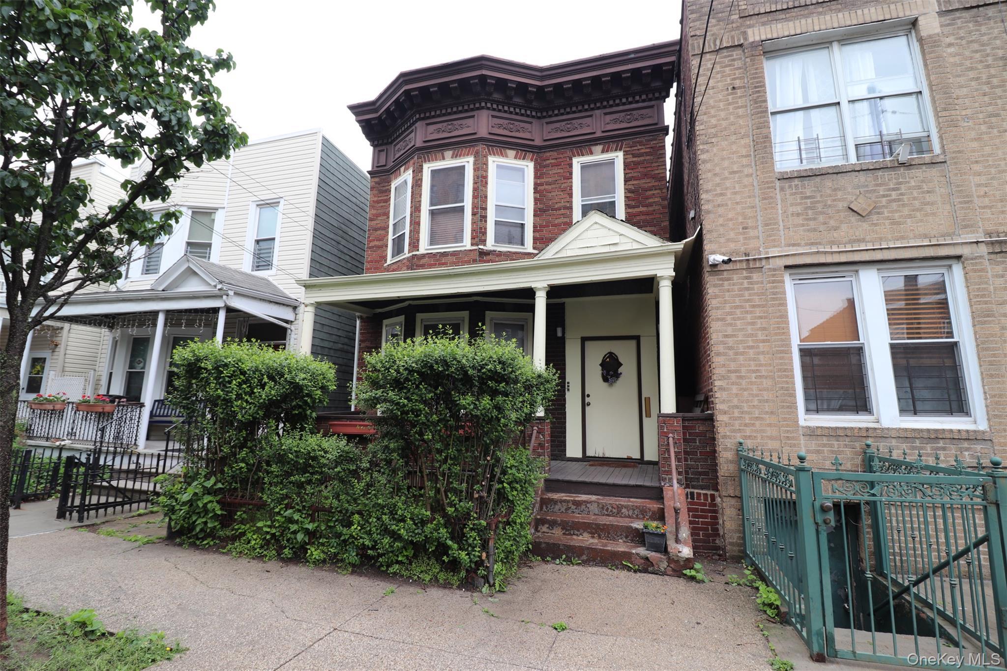 Single Family Holland  Bronx, NY 10462, MLS-1003740-13
