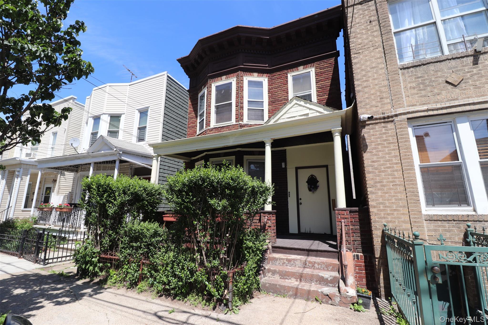 Single Family Holland  Bronx, NY 10462, MLS-1003740-3