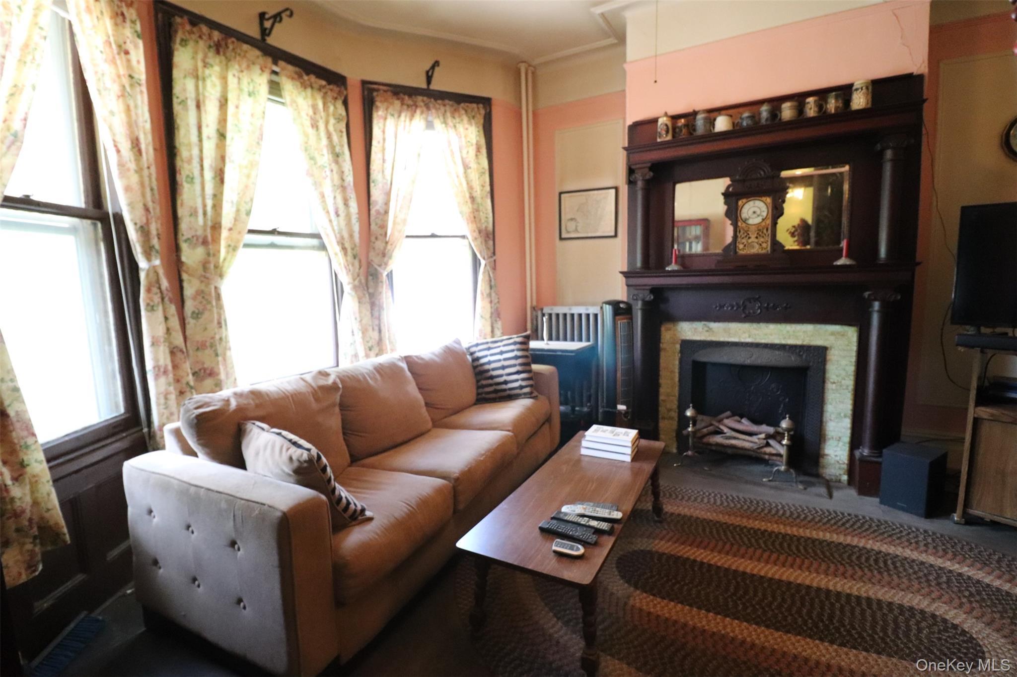Single Family Holland  Bronx, NY 10462, MLS-1003740-4