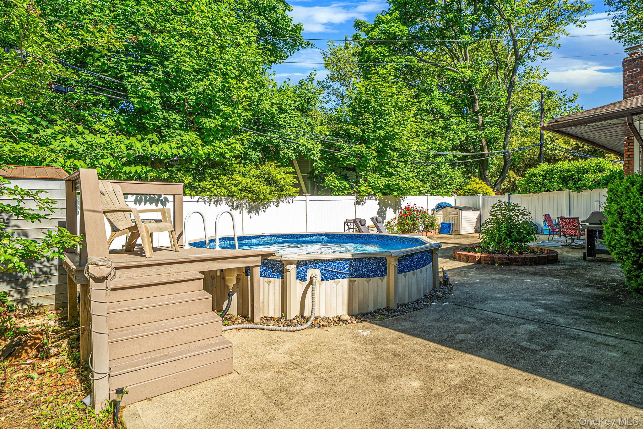 Single Family Coe Place  Suffolk County, NY 11746, MLS-1003811-6