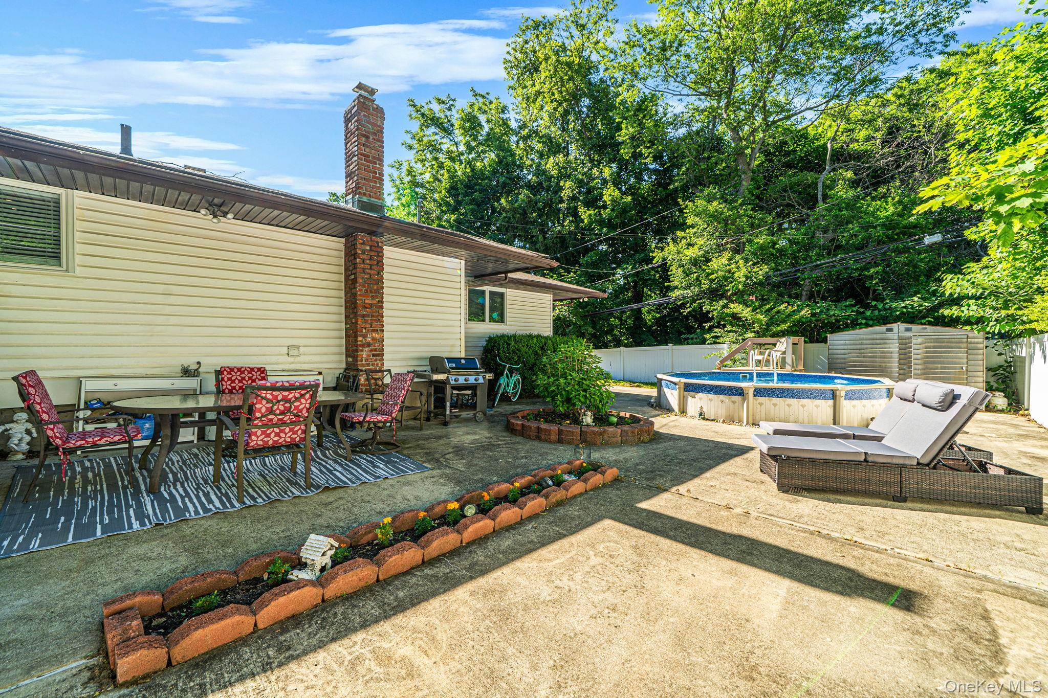 Single Family Coe Place  Suffolk County, NY 11746, MLS-1003811-7
