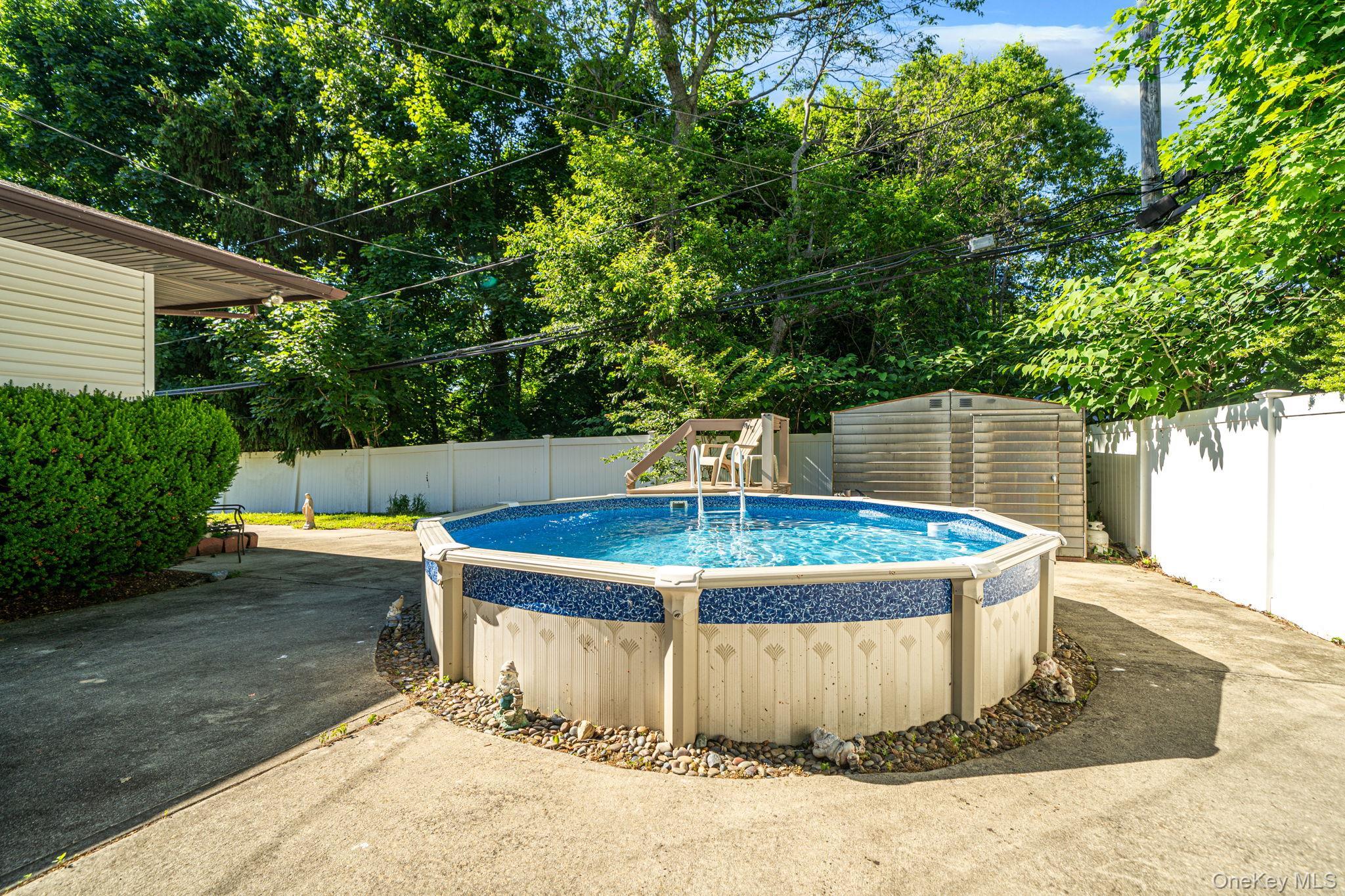 Single Family Coe Place  Suffolk County, NY 11746, MLS-1003811-8