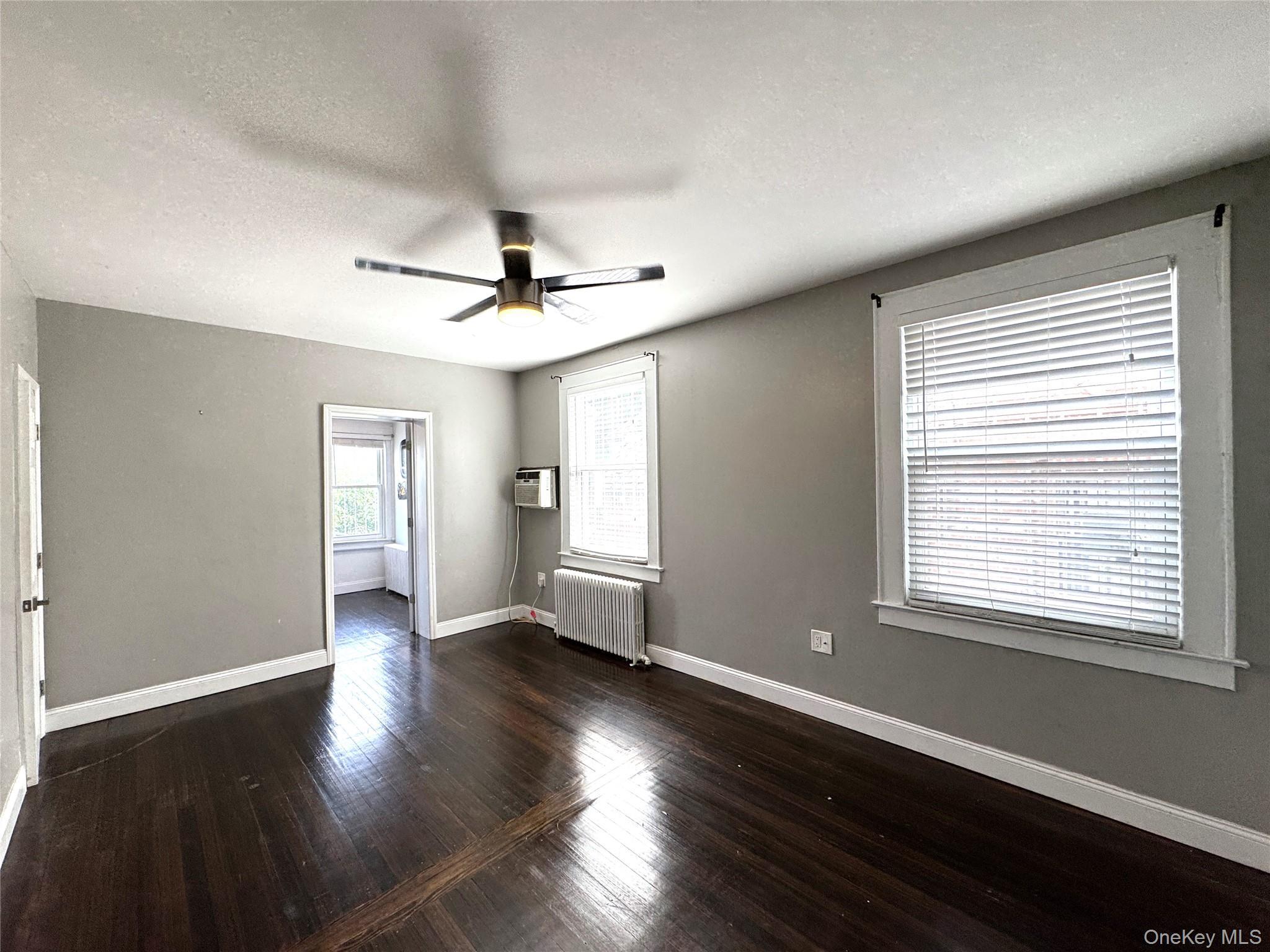 Single Family Bayside Avenue Queens, NY 11354, MLS-1003832-14