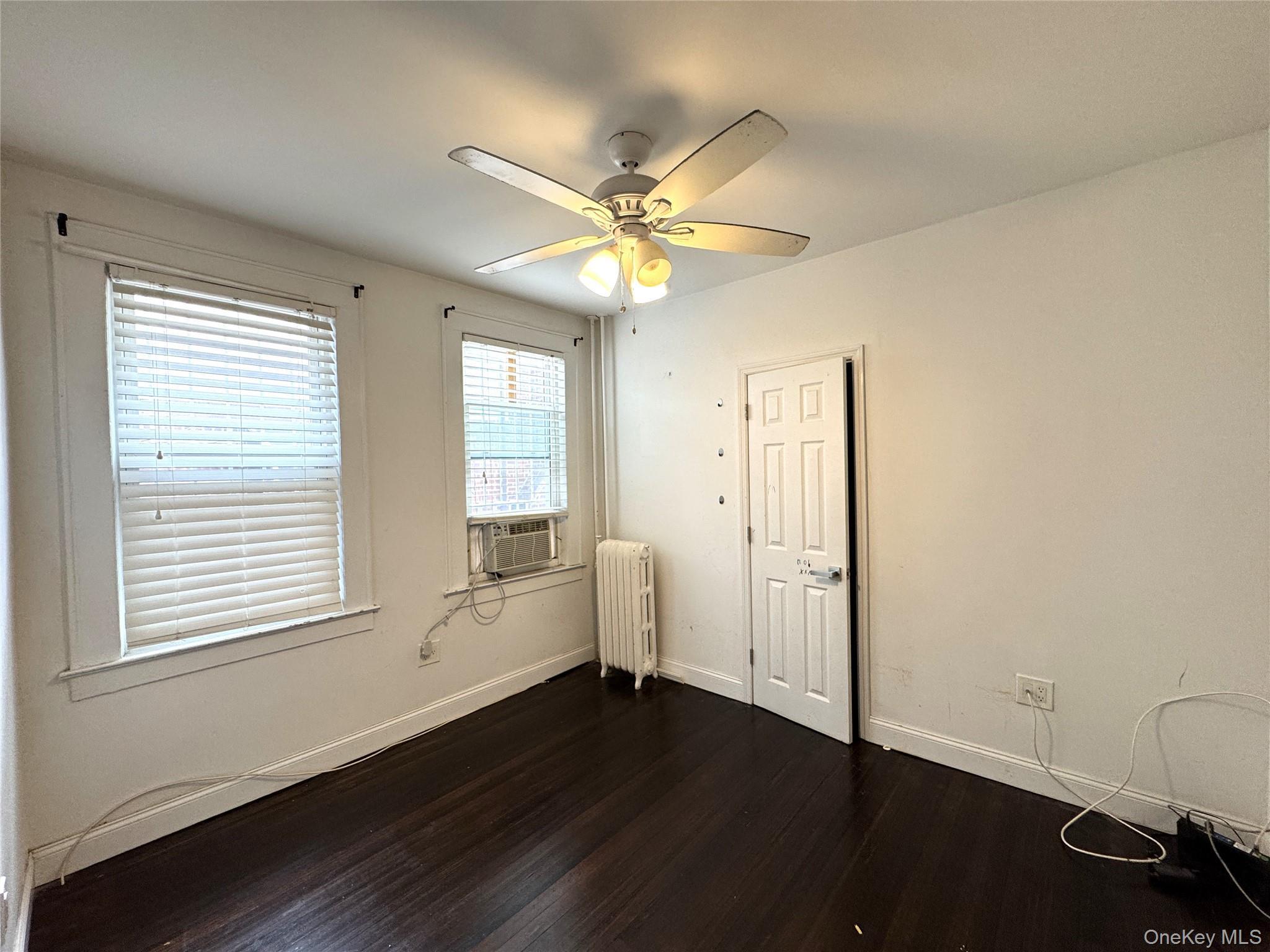 Single Family Bayside Avenue Queens, NY 11354, MLS-1003832-17