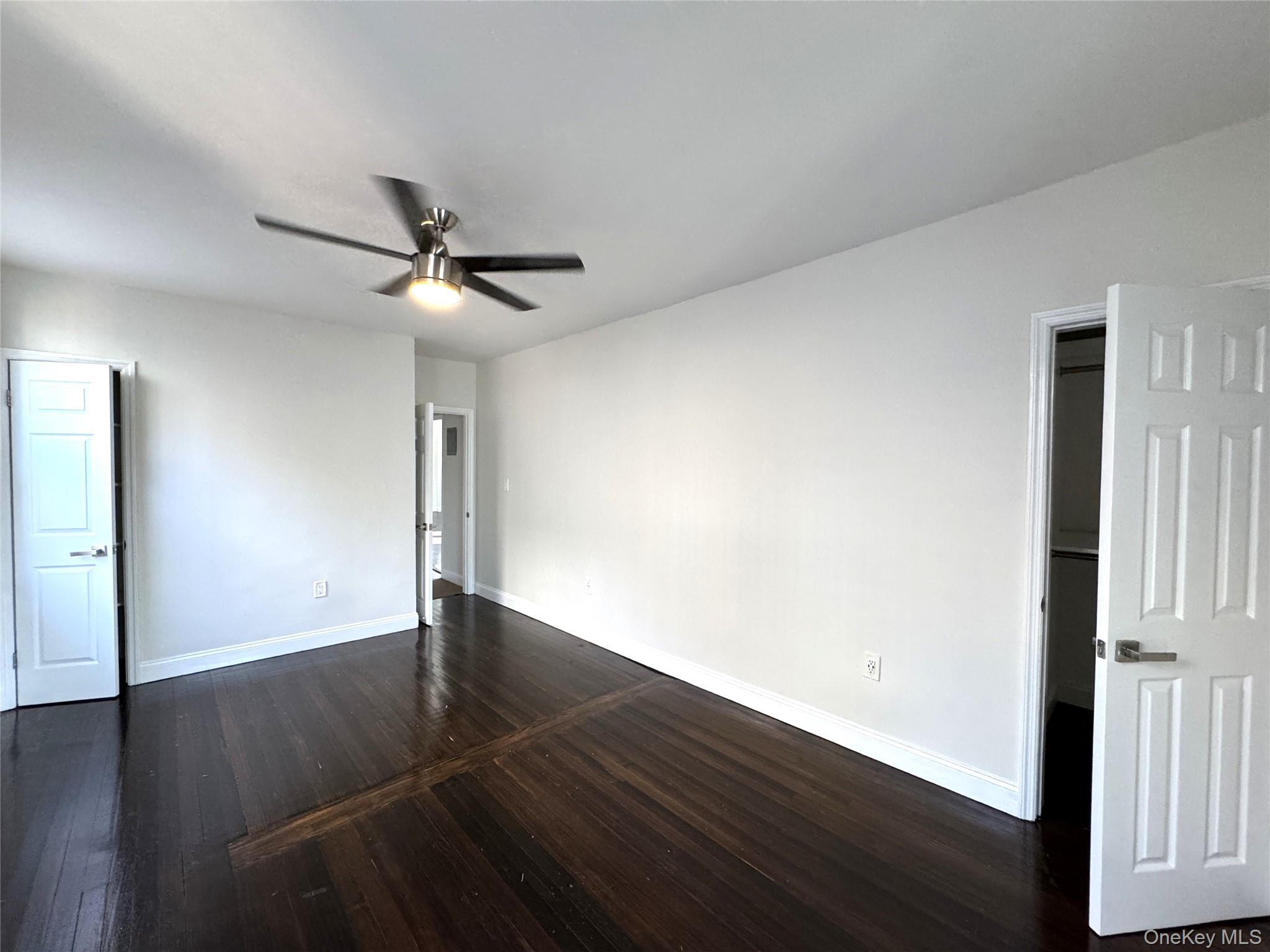 Single Family Bayside Avenue Queens, NY 11354, MLS-1003832-18