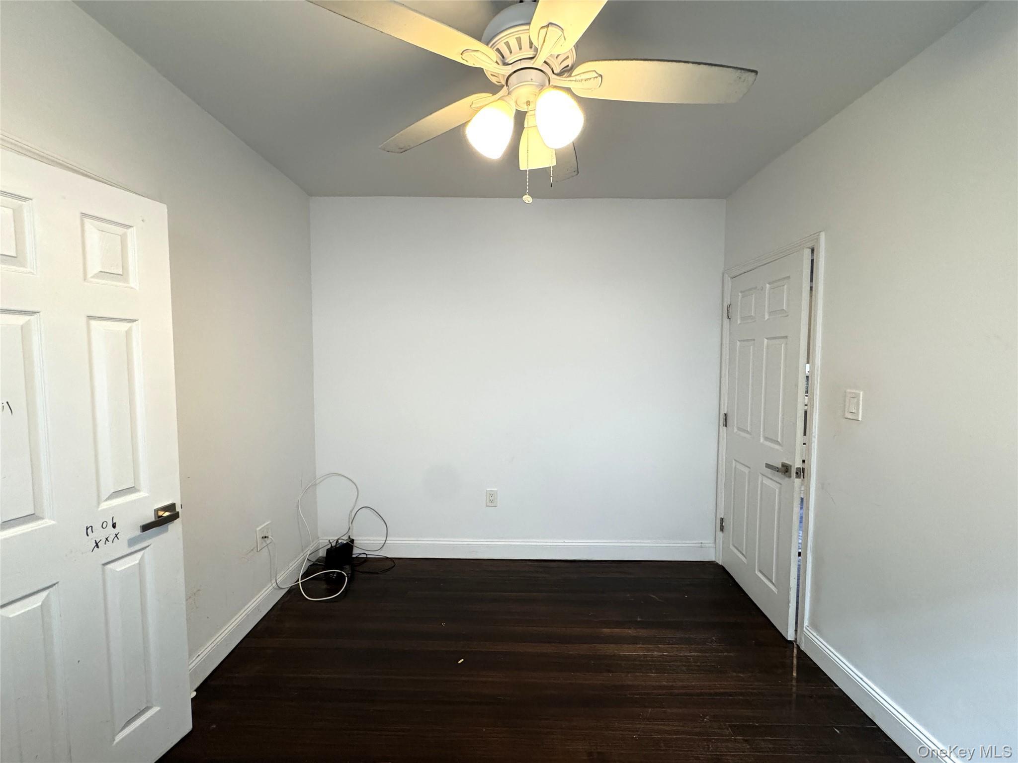 Single Family Bayside Avenue Queens, NY 11354, MLS-1003832-19