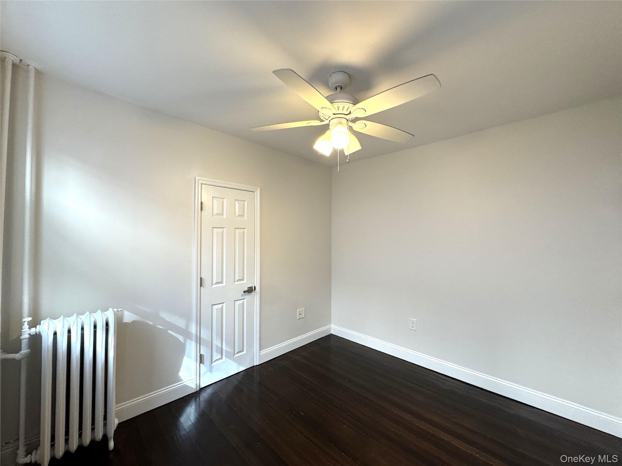 Single Family Bayside Avenue Queens, NY 11354, MLS-1003832-20