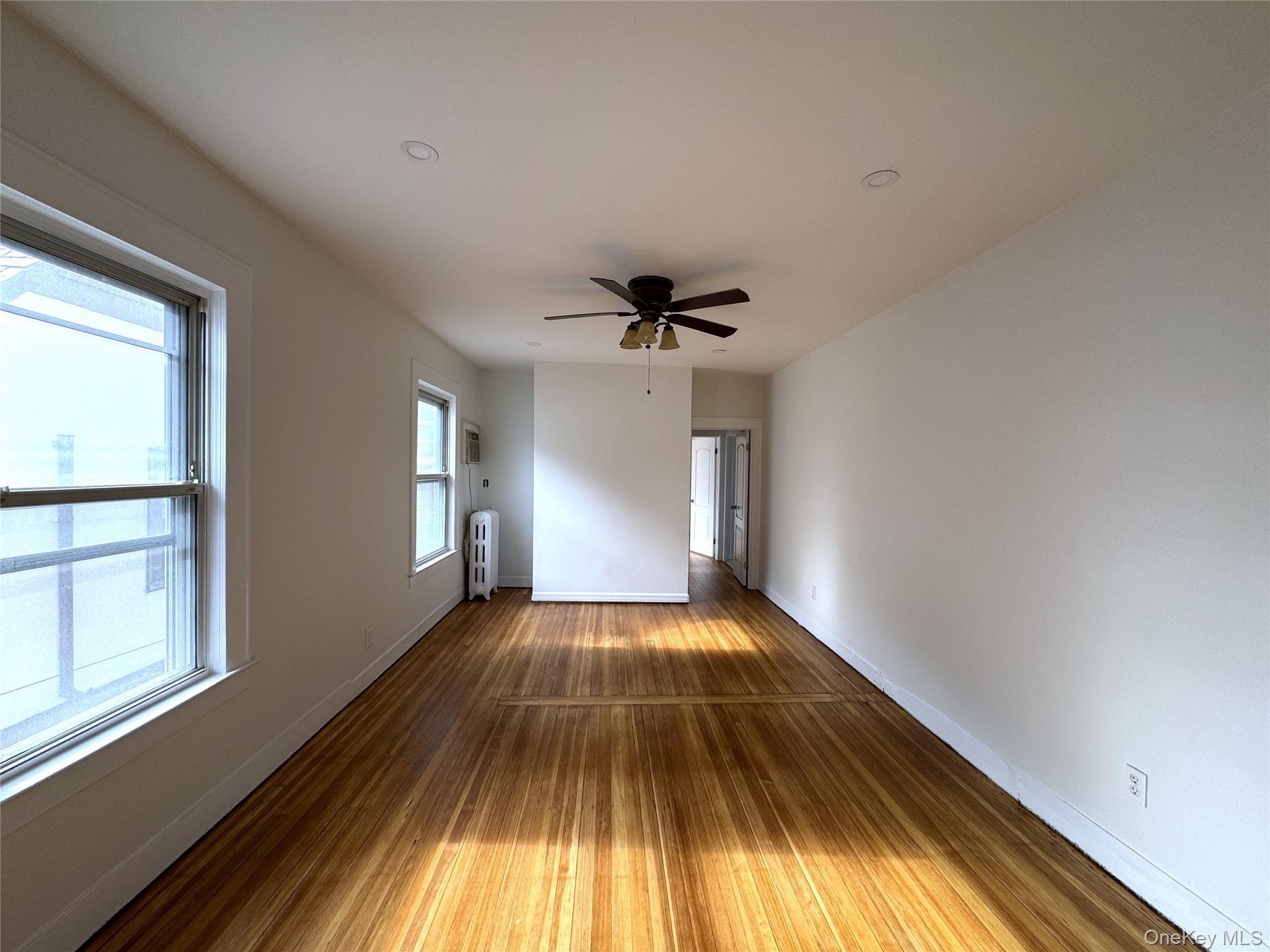 Single Family Bayside Avenue Queens, NY 11354, MLS-1003832-24