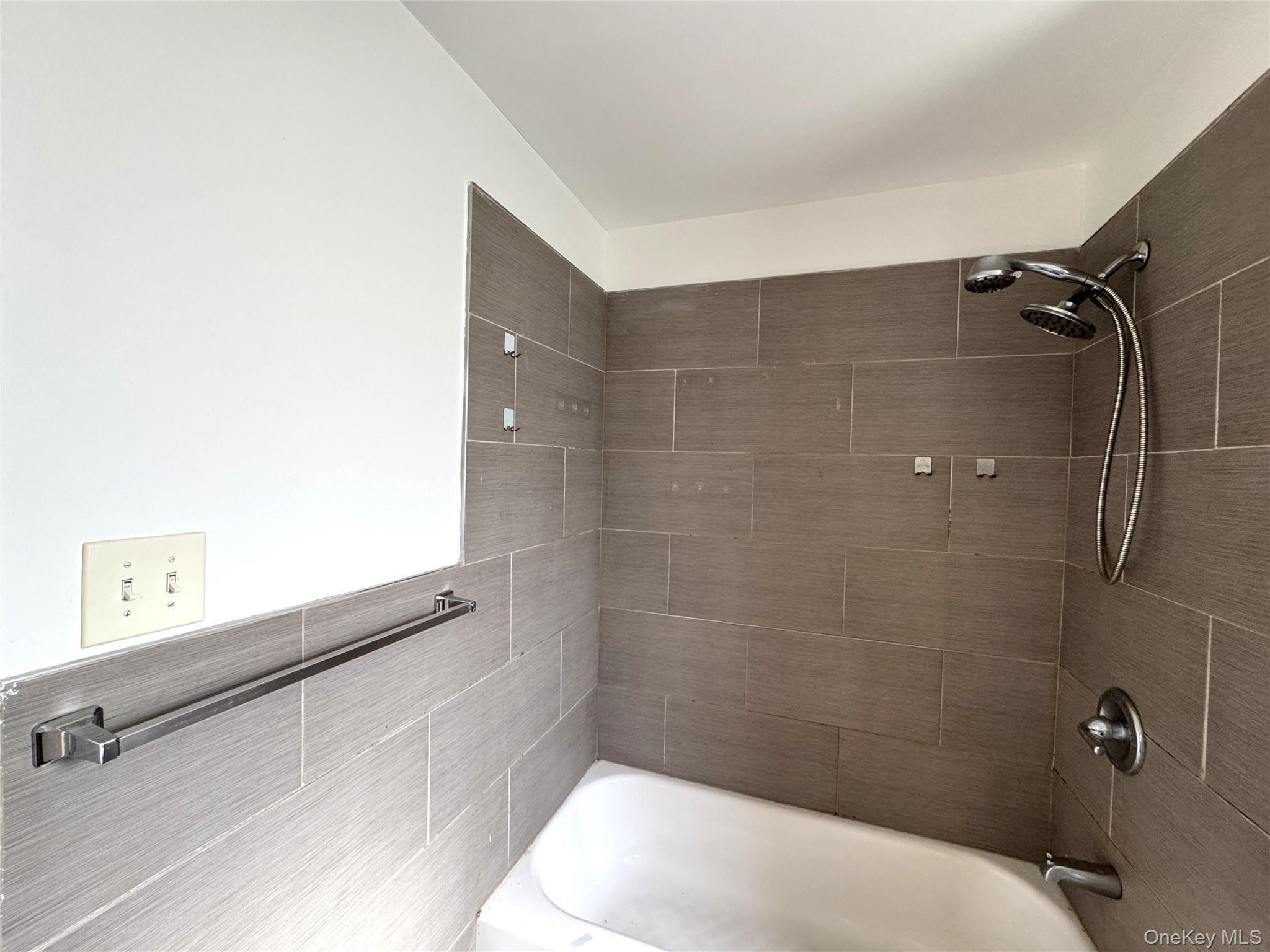 Single Family Bayside Avenue Queens, NY 11354, MLS-1003832-29