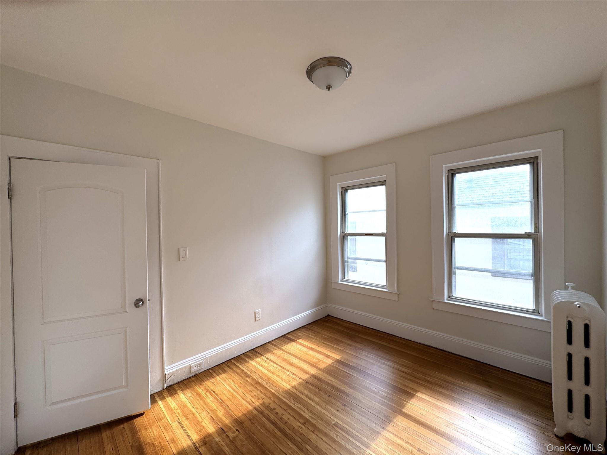 Single Family Bayside Avenue Queens, NY 11354, MLS-1003832-33