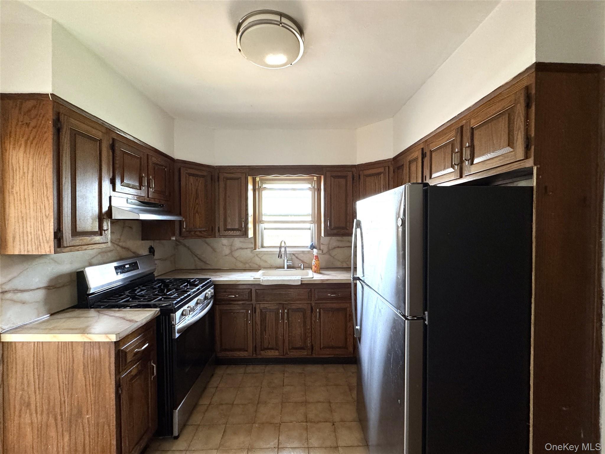 Single Family Bayside Avenue Queens, NY 11354, MLS-1003832-35