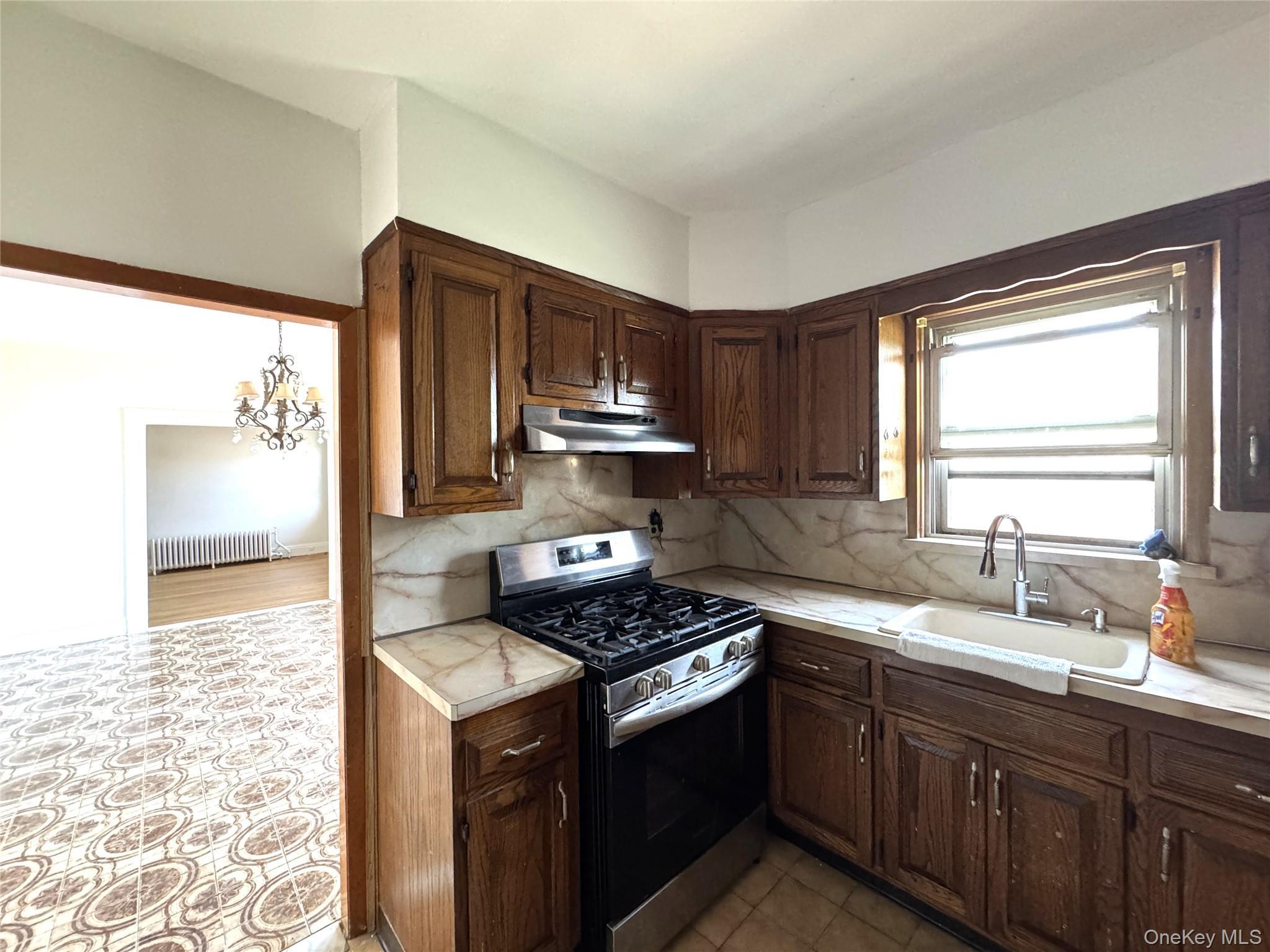 Single Family Bayside Avenue Queens, NY 11354, MLS-1003832-36