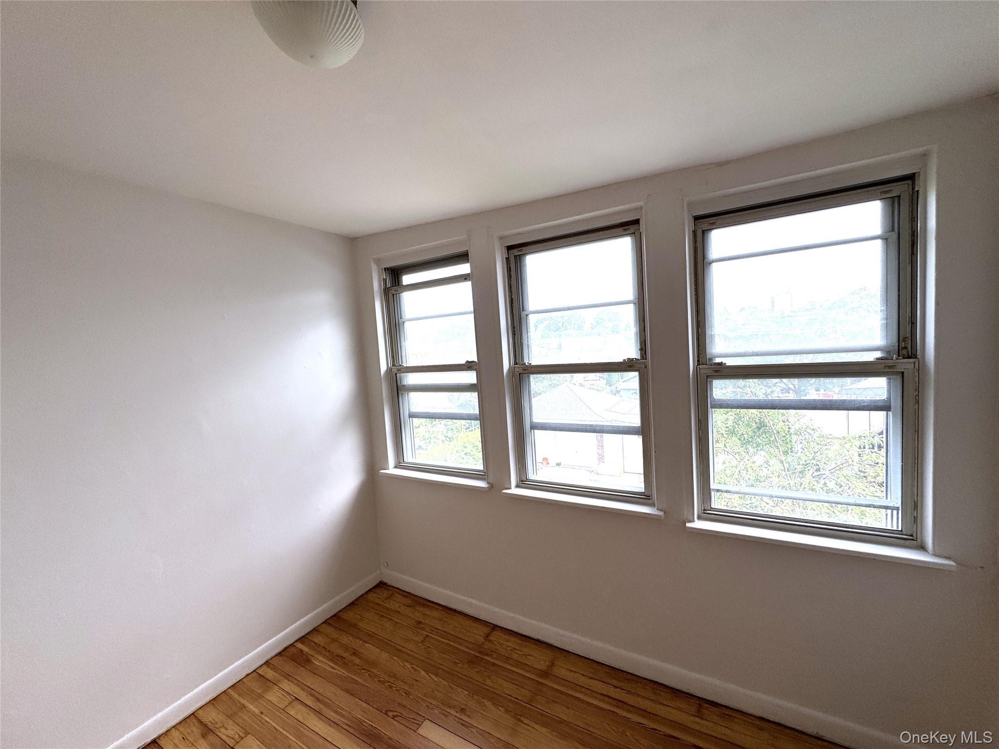 Single Family Bayside Avenue Queens, NY 11354, MLS-1003832-38