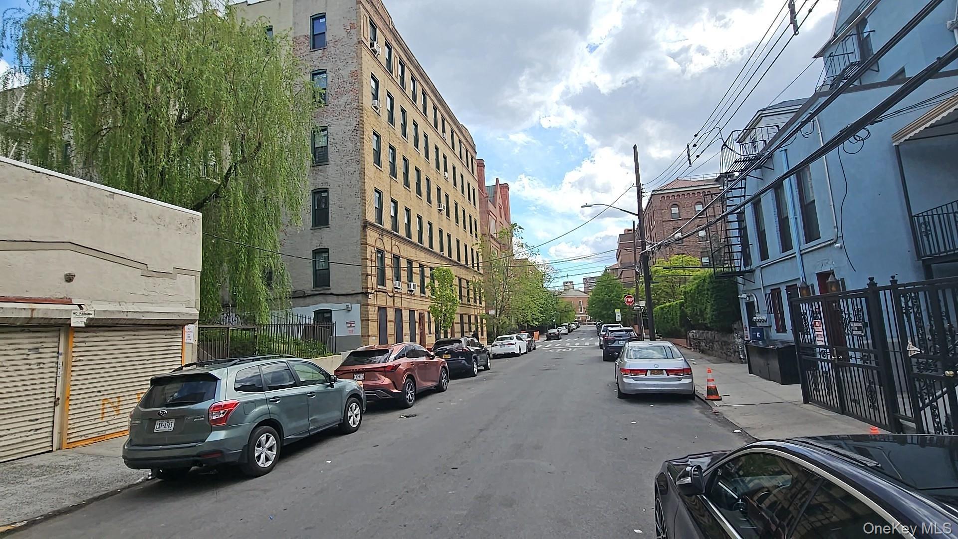 Single Family Cambreleng  Bronx, NY 10458, MLS-1003849-4